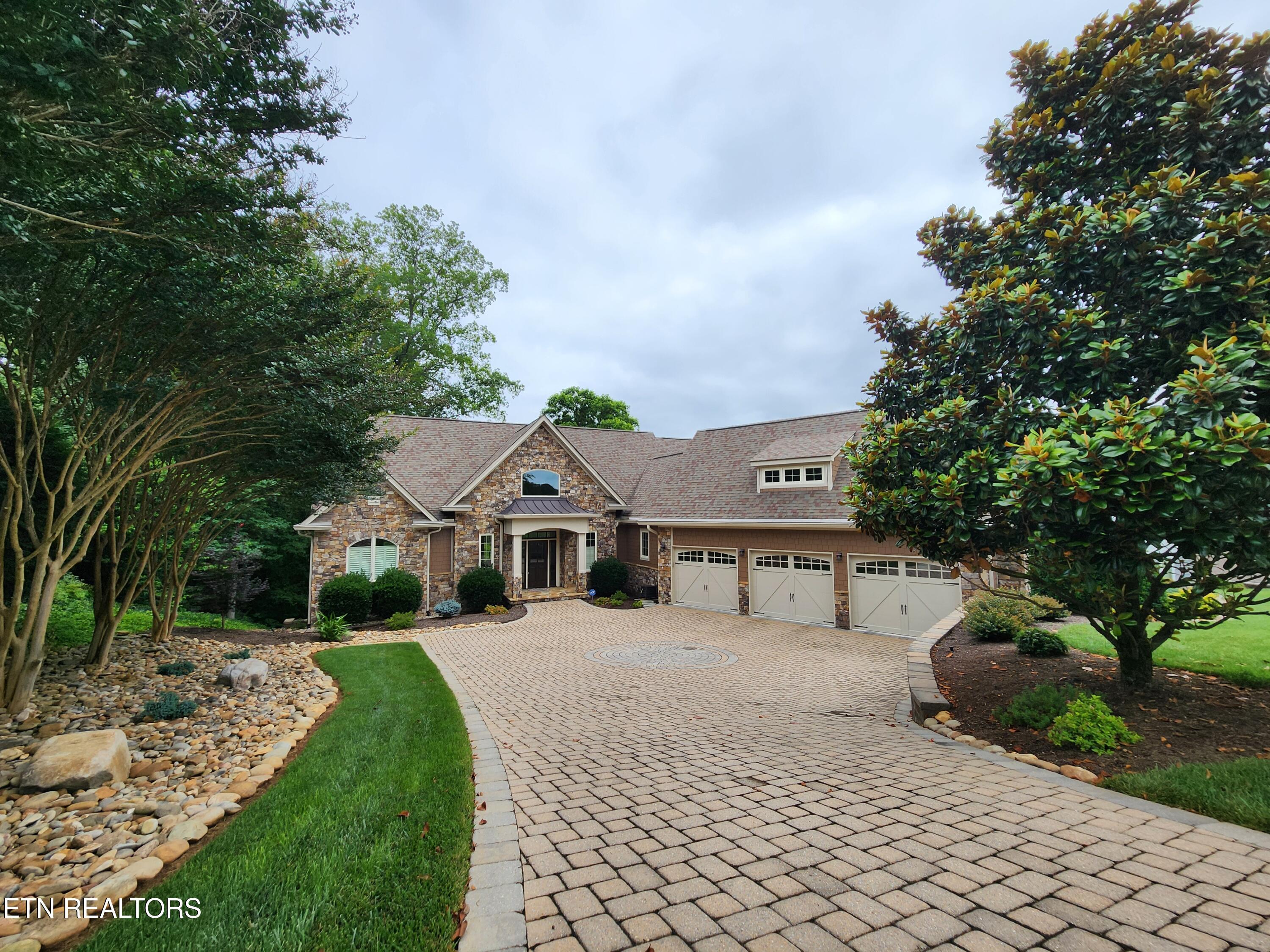 109 Shawnee Point, Loudon, TN - Fort Loudoun and Tellico Lake Real Estate - Image# 1