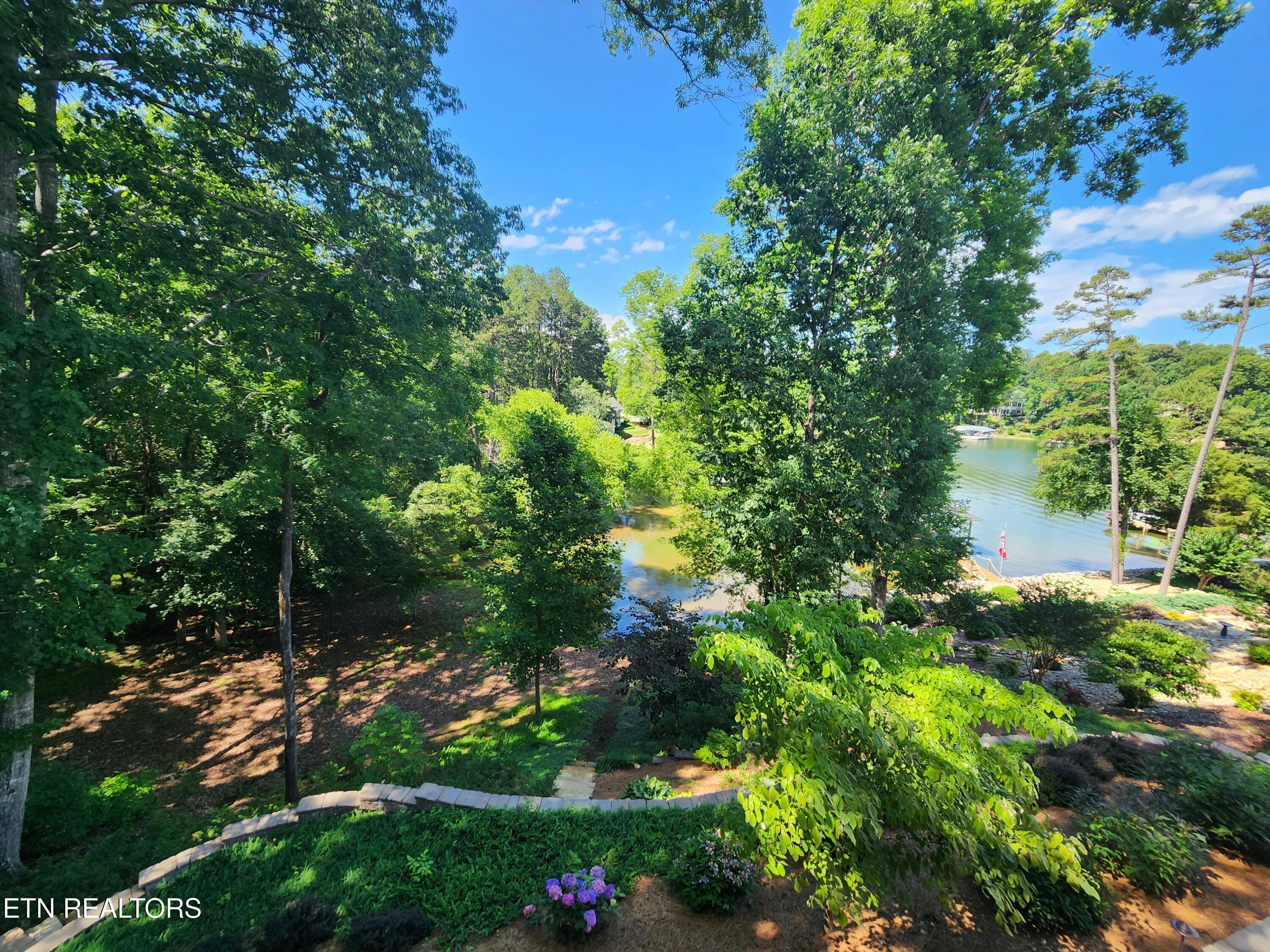109 Shawnee Point, Loudon, TN - Fort Loudoun and Tellico Lake Real Estate - Image# 4