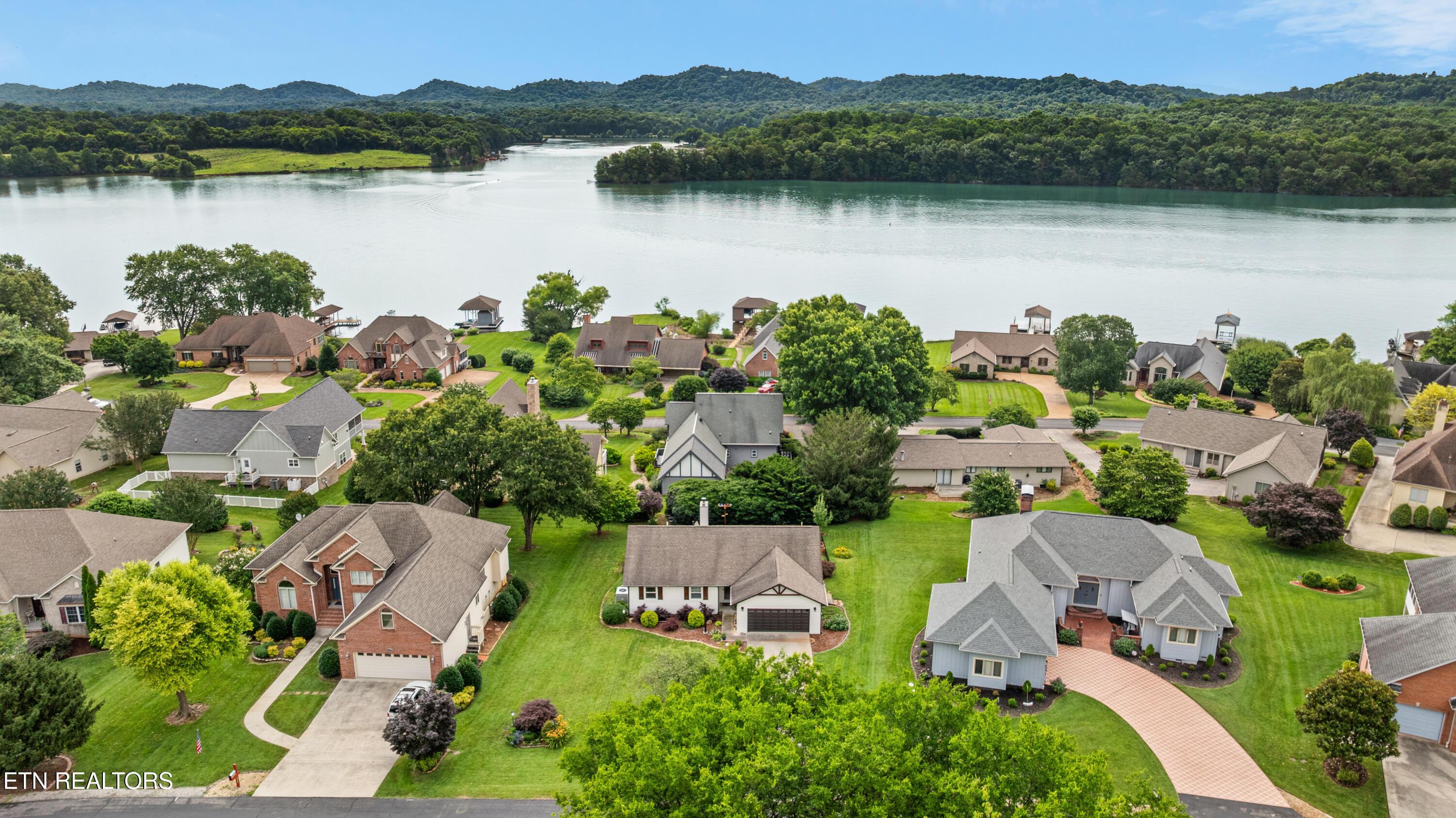 314 Saligugi Lane, Loudon, TN - Fort Loudoun and Tellico Lake Real Estate - Image# 3