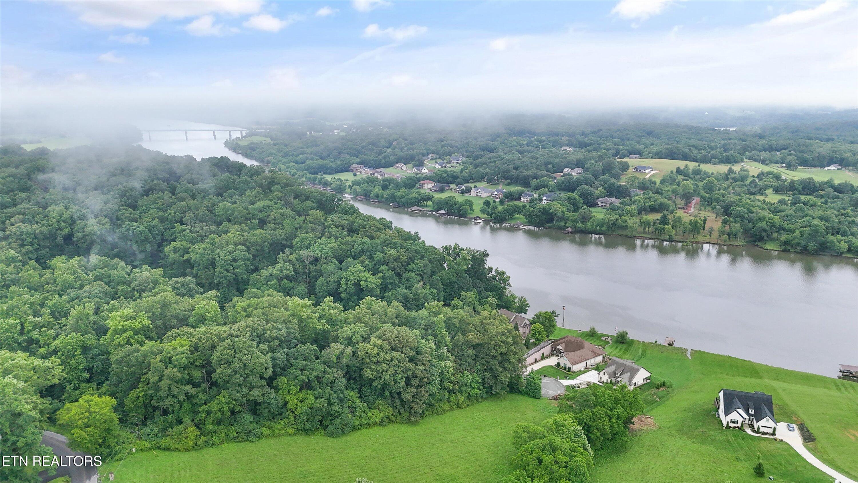 404 Quiet River Lane, Loudon, TN - Fort Loudoun and Tellico Lake Real Estate - Image# 3
