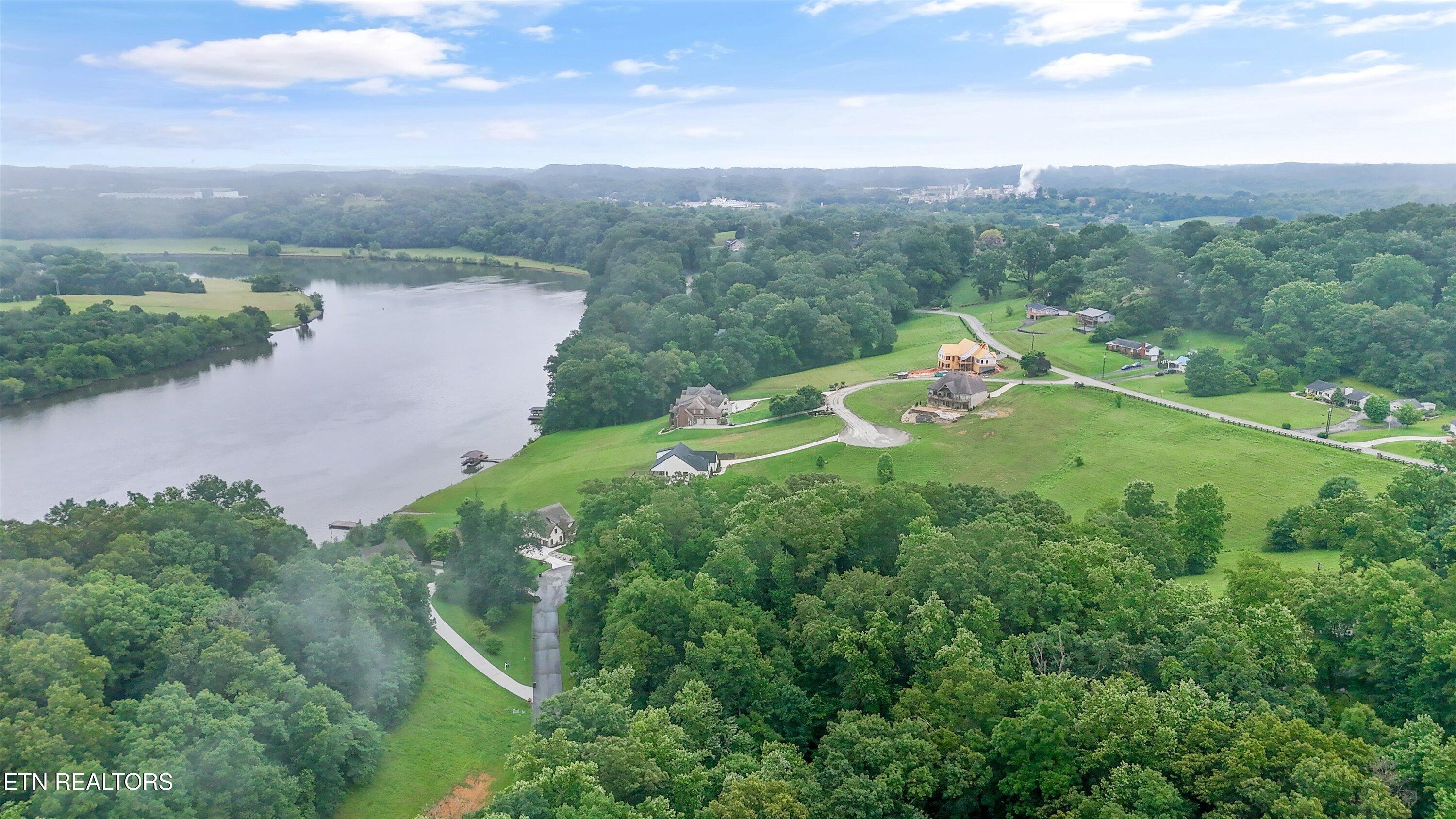 404 Quiet River Lane, Loudon, TN - Fort Loudoun and Tellico Lake Real Estate - Image# 7