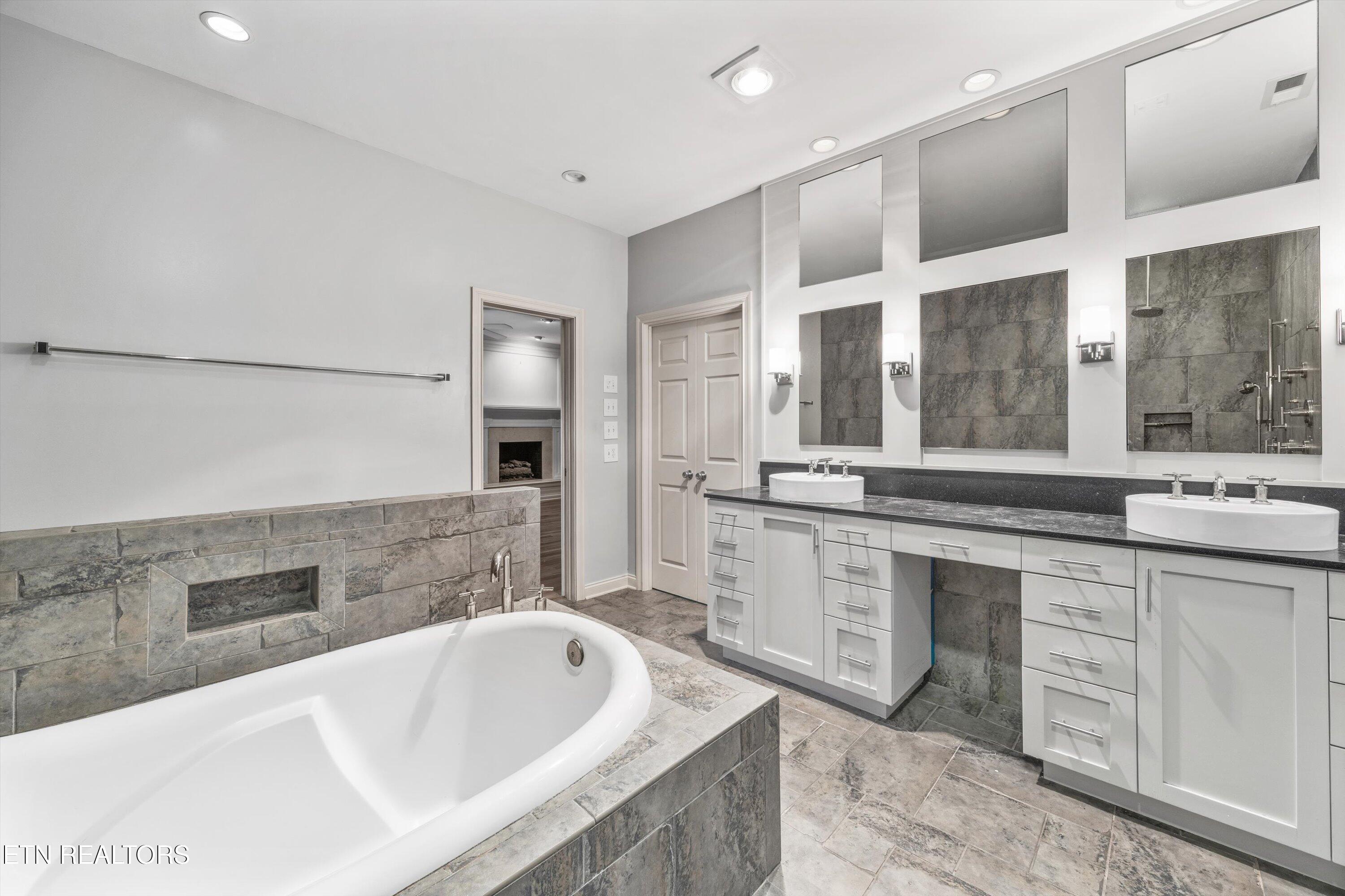 Fort Loudoun and Tellico Lake Real Estate - Image# 23