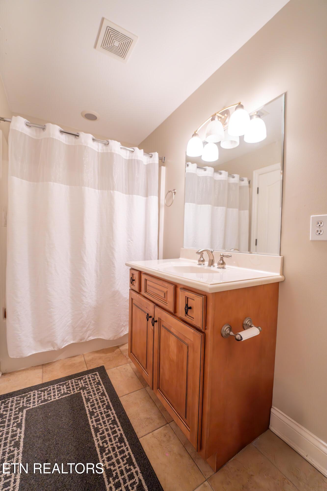 12635 Bayview Drive, Knoxville, TN - Fort Loudoun and Tellico Lake Real Estate - Image# 21