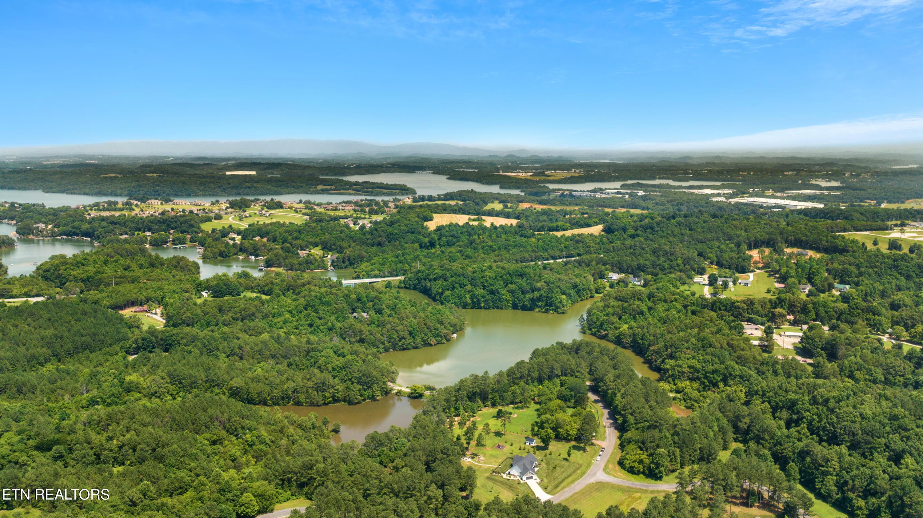 141 Overlook Way, Vonore, TN - Fort Loudoun and Tellico Lake Real Estate - Image# 8