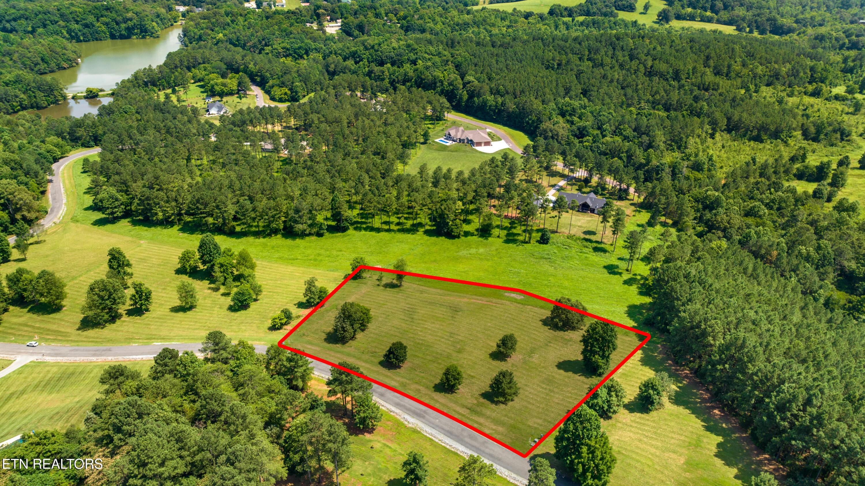 141 Overlook Way, Vonore, TN - Fort Loudoun and Tellico Lake Real Estate - Image# 1