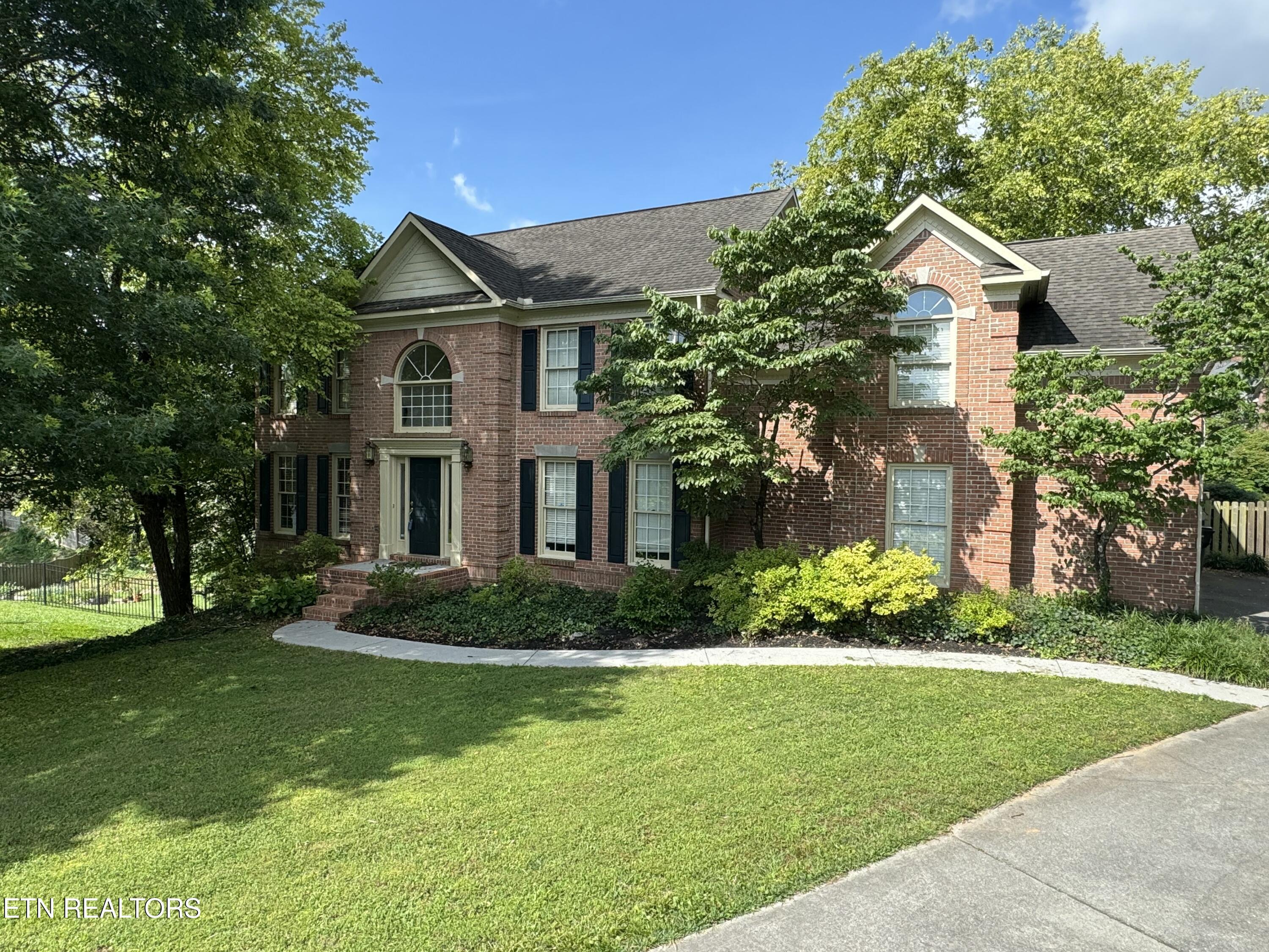 1800 Swinford Court, Knoxville, TN - Fort Loudoun and Tellico Lake Real Estate - Image# 1