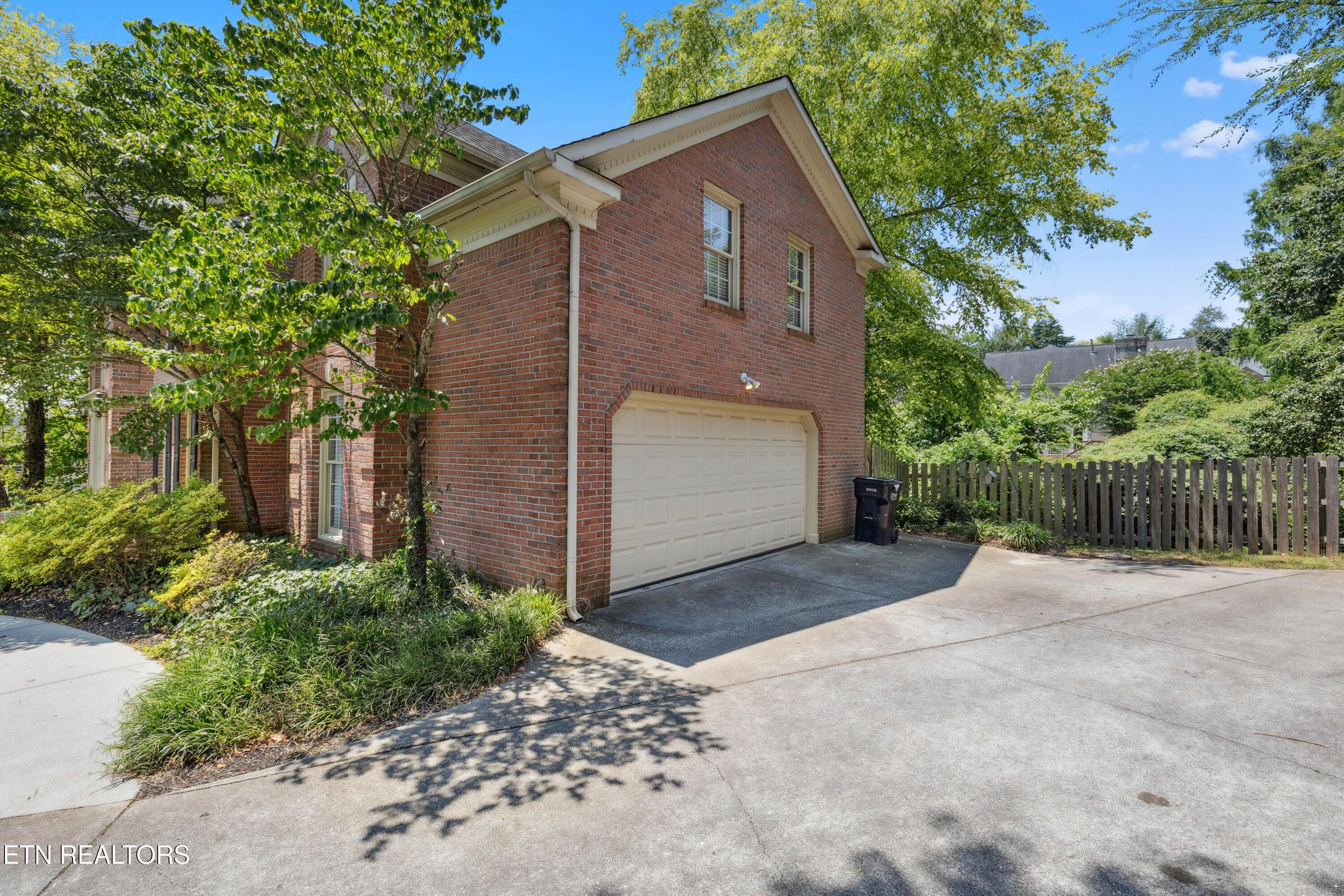 1800 Swinford Court, Knoxville, TN - Fort Loudoun and Tellico Lake Real Estate - Image# 4