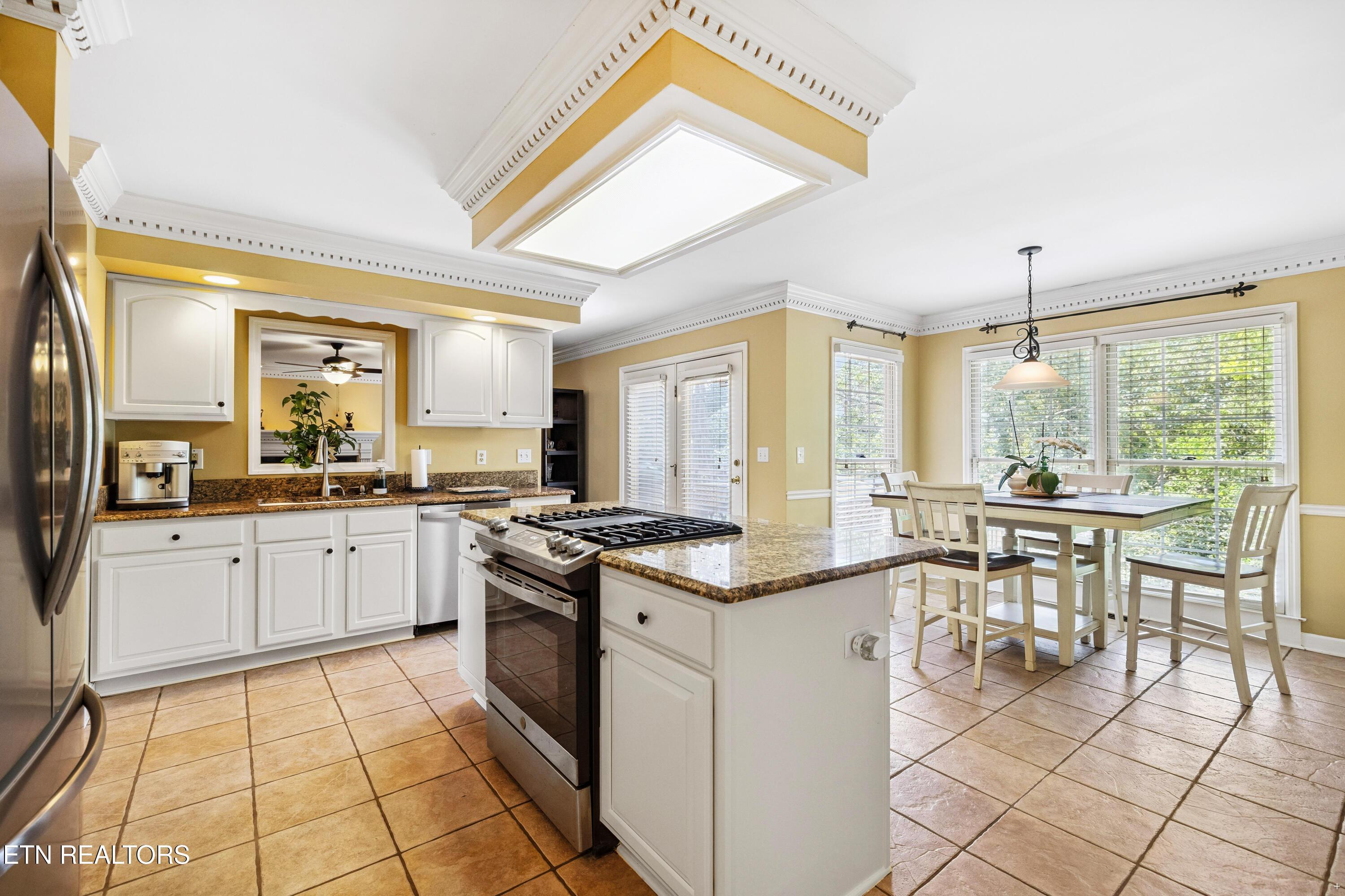 1800 Swinford Court, Knoxville, TN - Fort Loudoun and Tellico Lake Real Estate - Image# 12