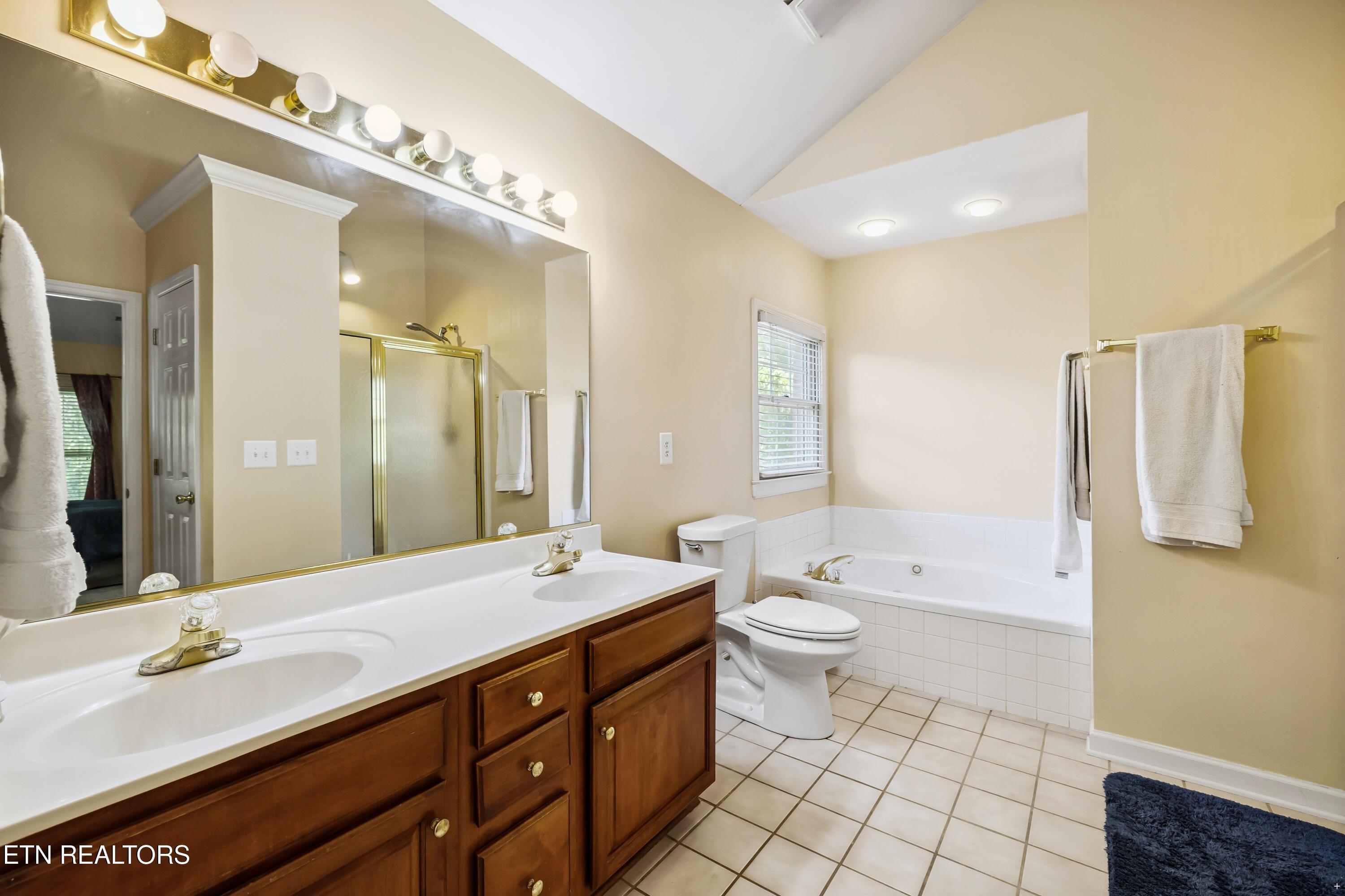 1800 Swinford Court, Knoxville, TN - Fort Loudoun and Tellico Lake Real Estate - Image# 20
