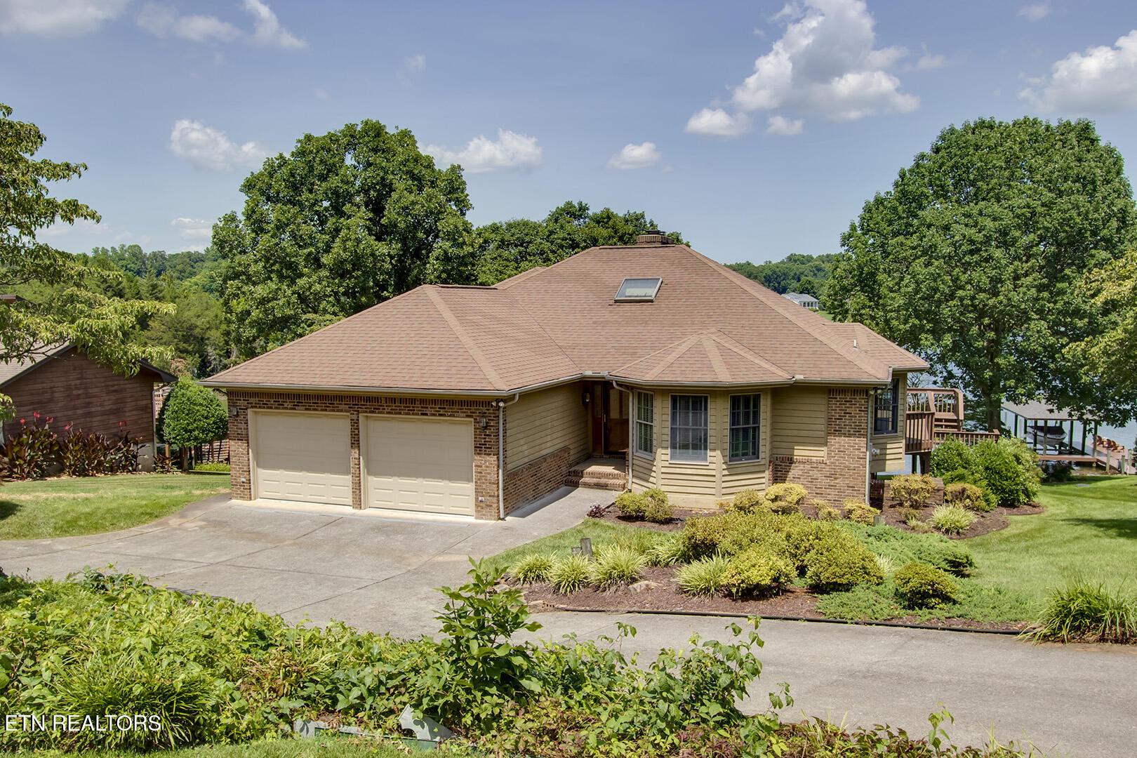 323 Kiyuga Way, Loudon, TN - Fort Loudoun and Tellico Lake Real Estate - Image# 1