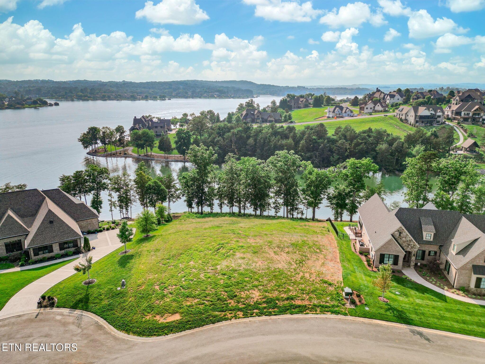 1556 Bower Court, Lenoir City, TN - Fort Loudoun and Tellico Lake Real Estate - Image# 3