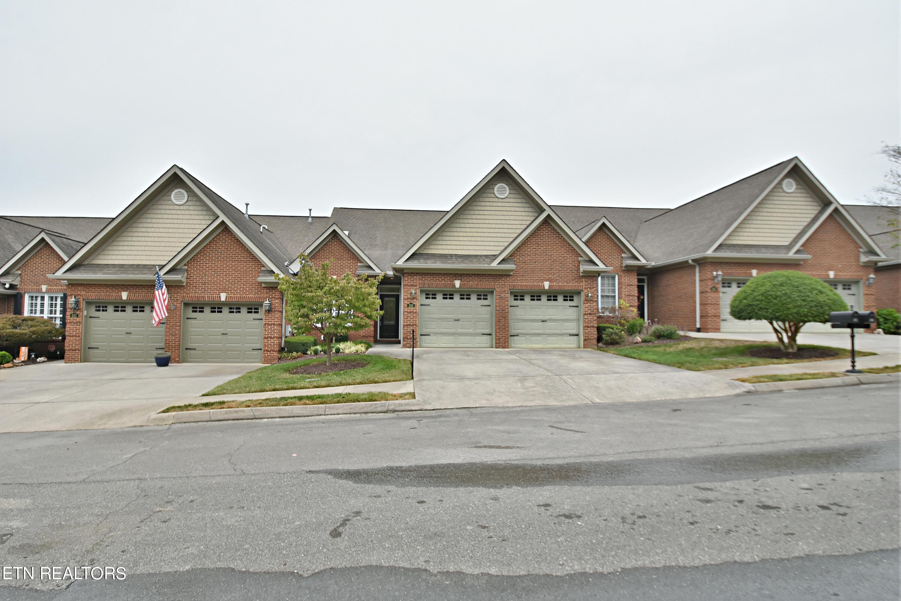 225 Waterford Circle, Lenoir City, TN - Fort Loudoun and Tellico Lake Real Estate - Image# 2