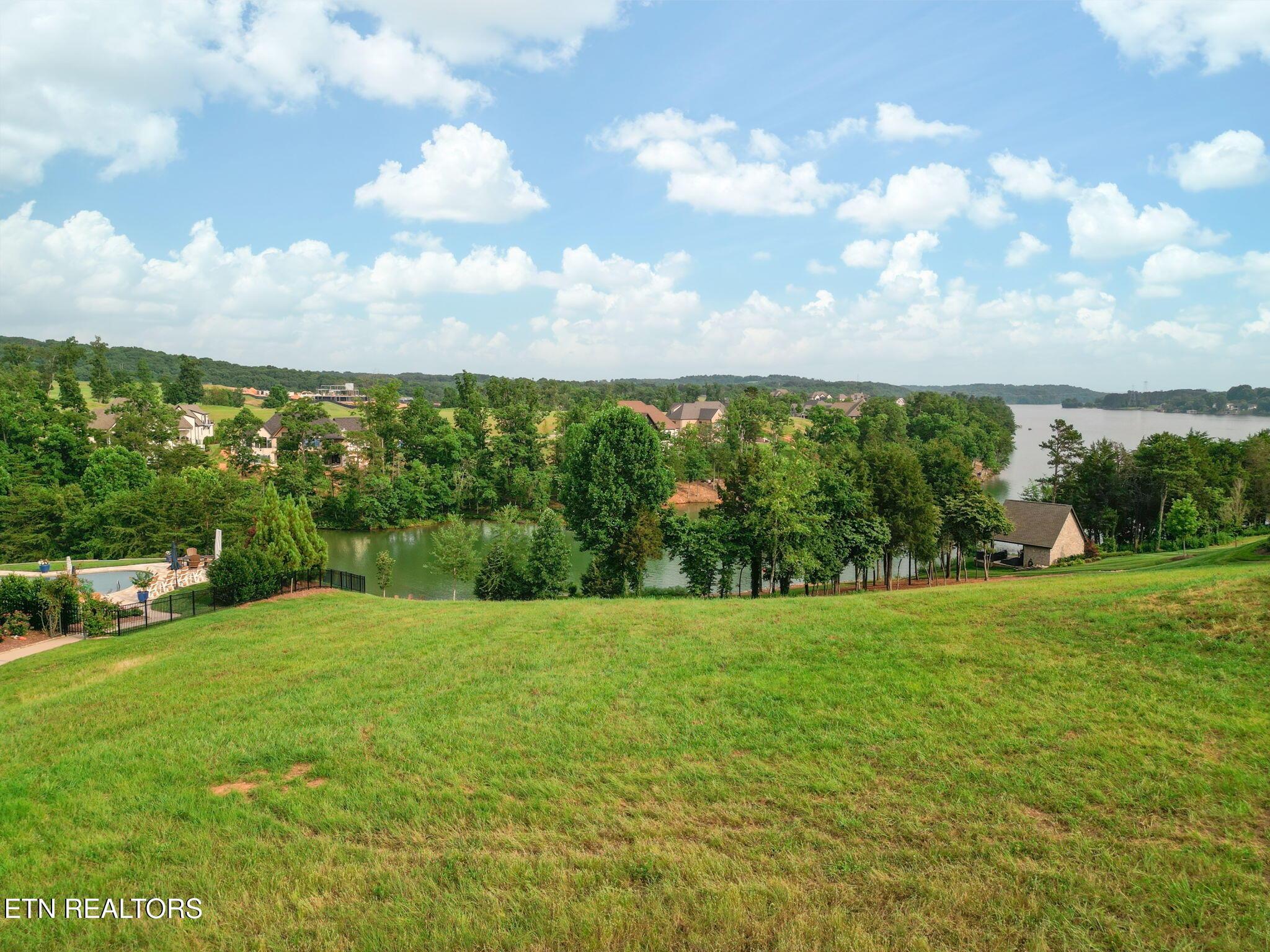 477 Zepher Drive, Lenoir City, TN - Fort Loudoun and Tellico Lake Real Estate - Image# 3