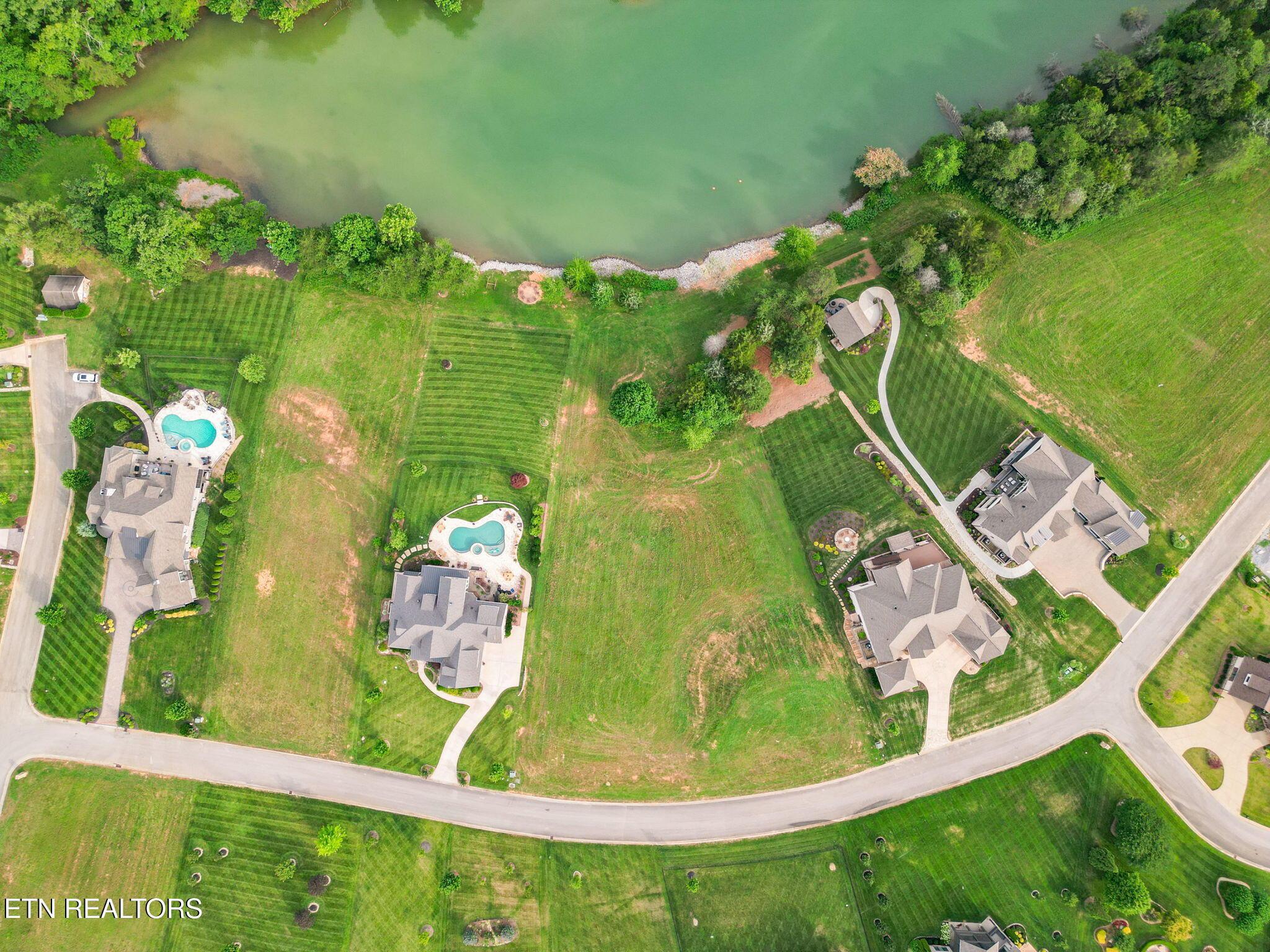 477 Zepher Drive, Lenoir City, TN - Fort Loudoun and Tellico Lake Real Estate - Image# 8