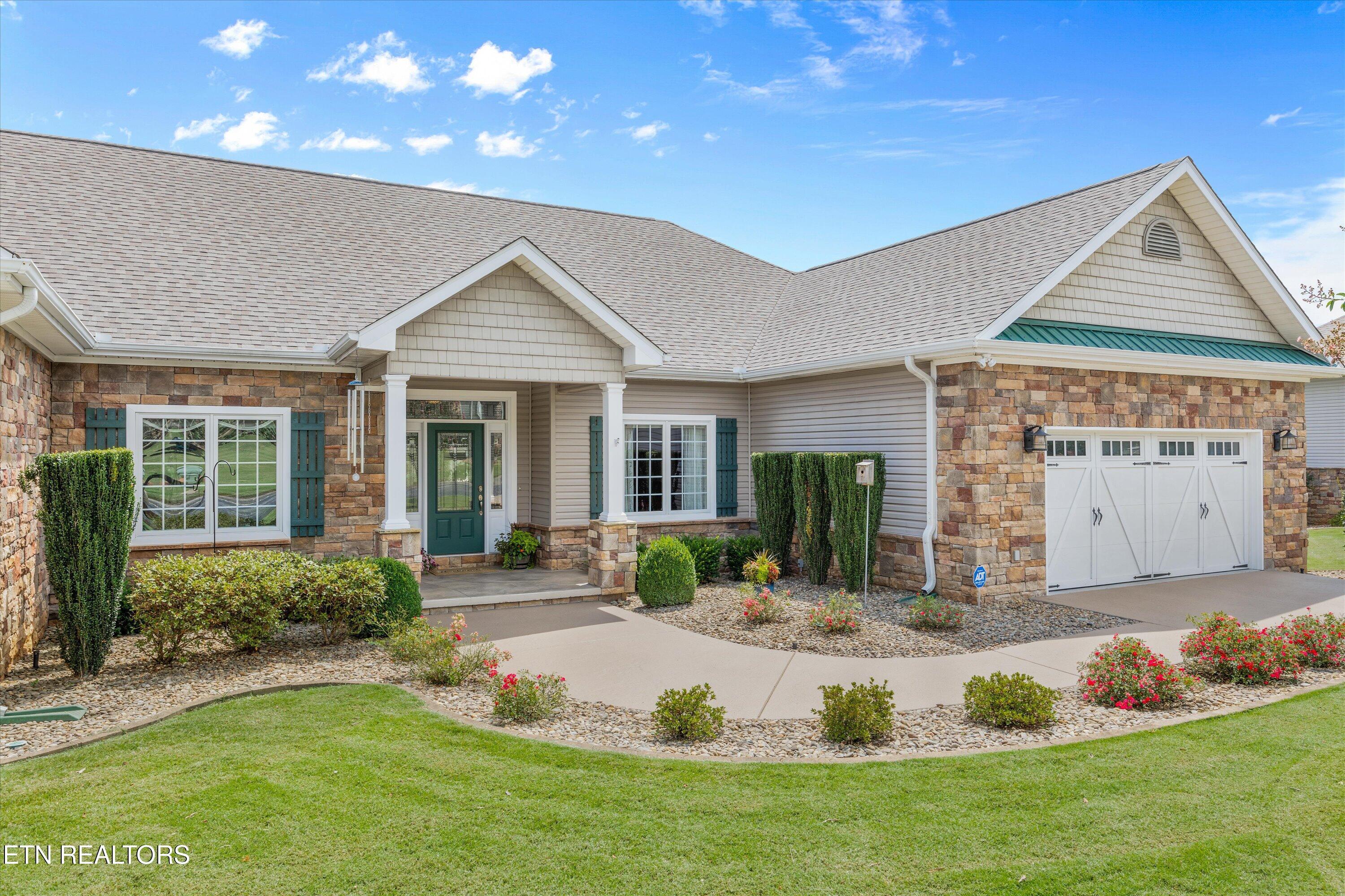 404 Chota Landing Way, Loudon, TN - Fort Loudoun and Tellico Lake Real Estate - Image# 1