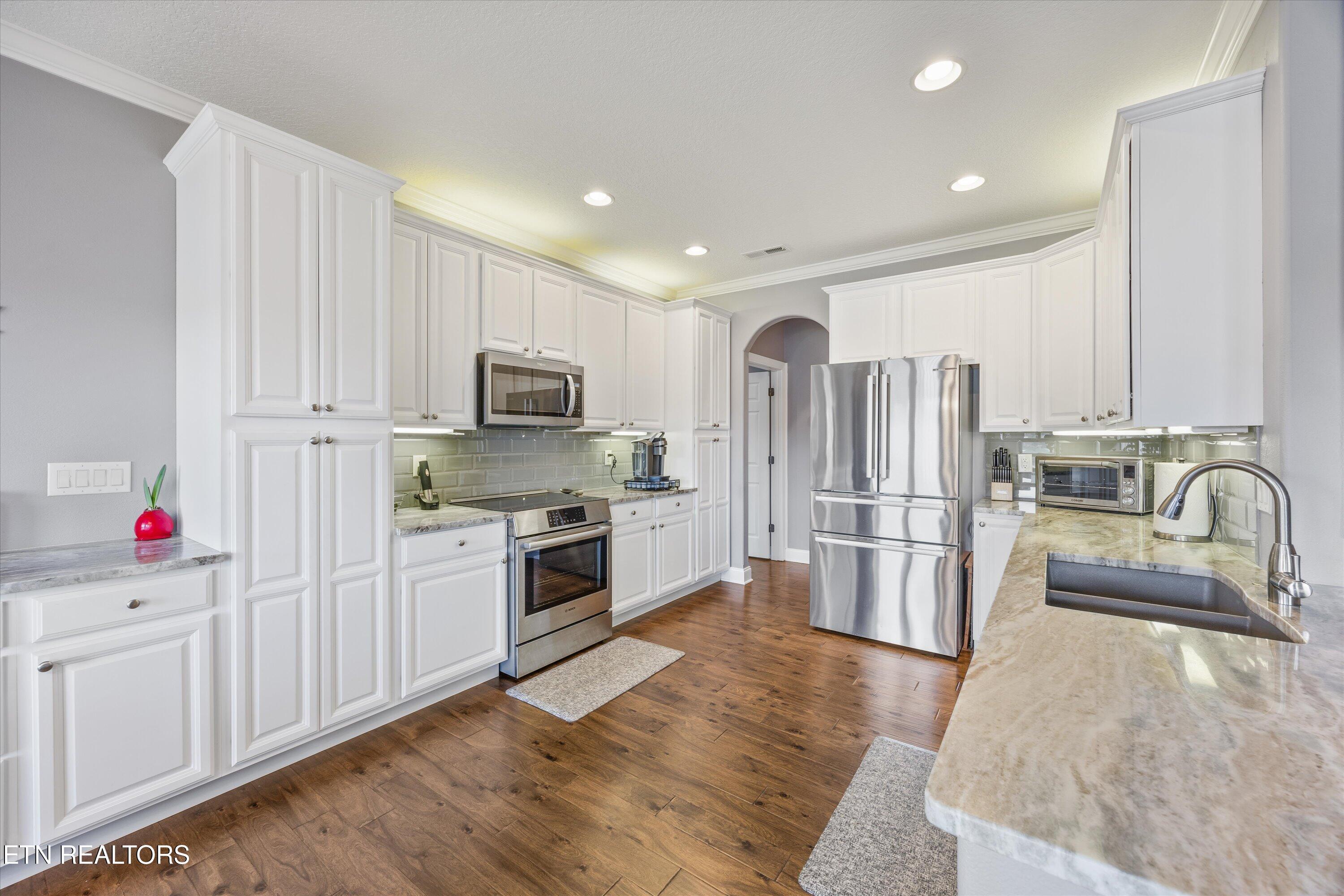 404 Chota Landing Way, Loudon, TN - Fort Loudoun and Tellico Lake Real Estate - Image# 16