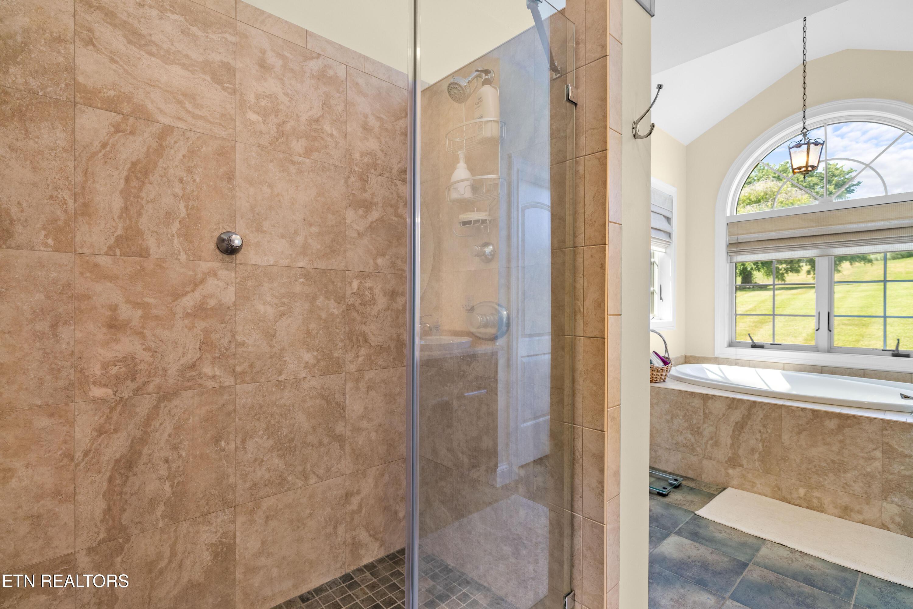 125 Indian Shadows Drive, Maryville, TN - Fort Loudoun and Tellico Lake Real Estate - Image# 27