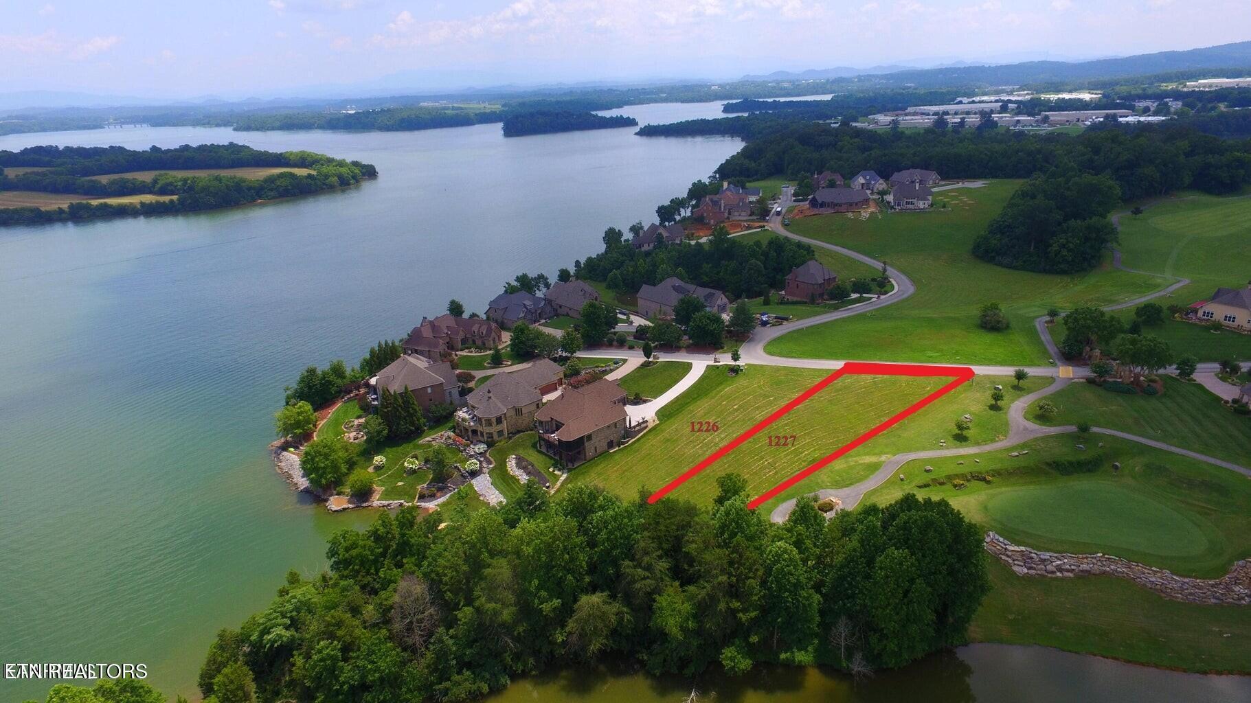 301 Goldcrest Drive, Vonore, TN - Fort Loudoun and Tellico Lake Real Estate - Image# 1
