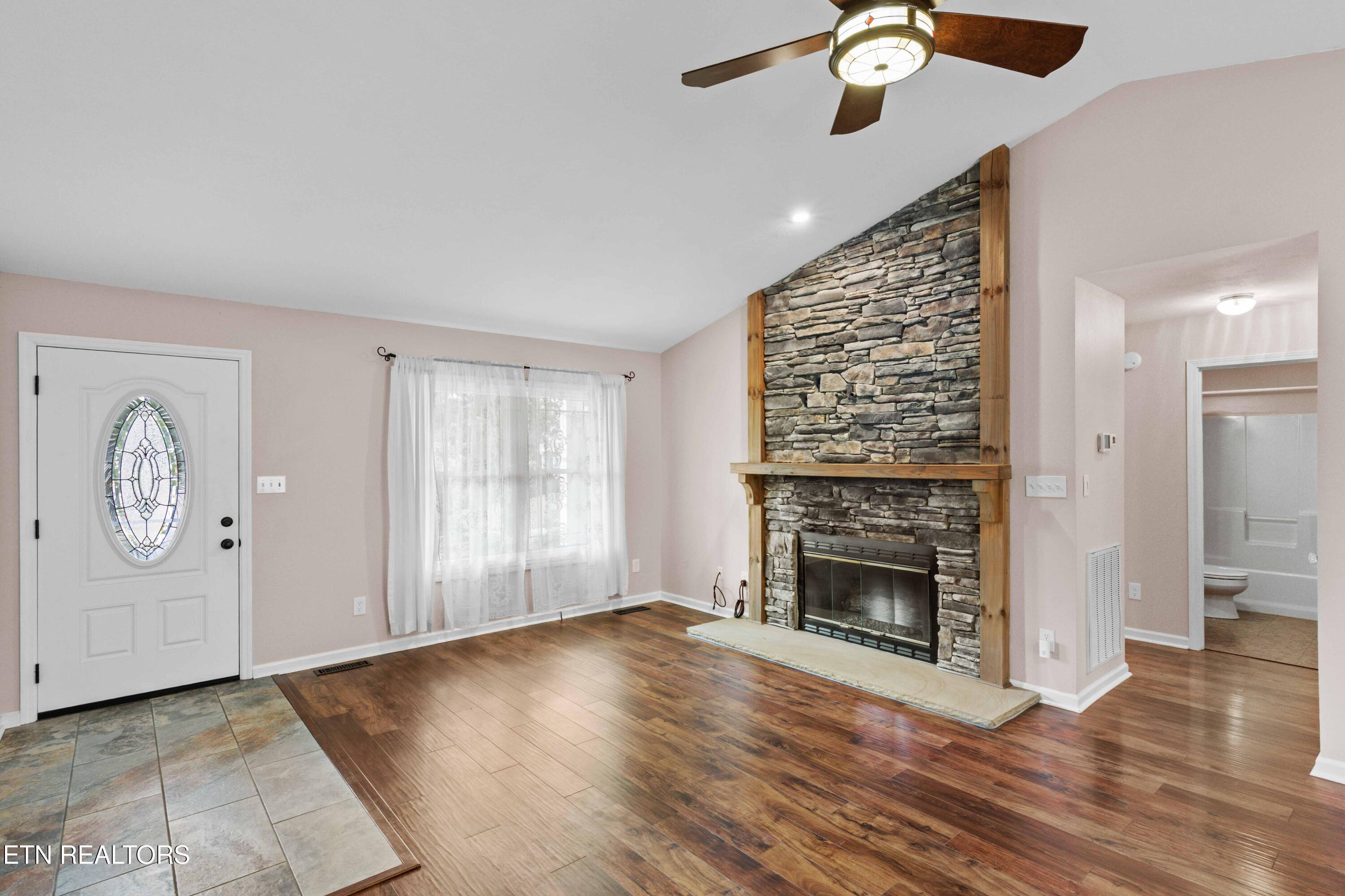 121 Yona Way, Loudon, TN - Fort Loudoun and Tellico Lake Real Estate - Image# 6