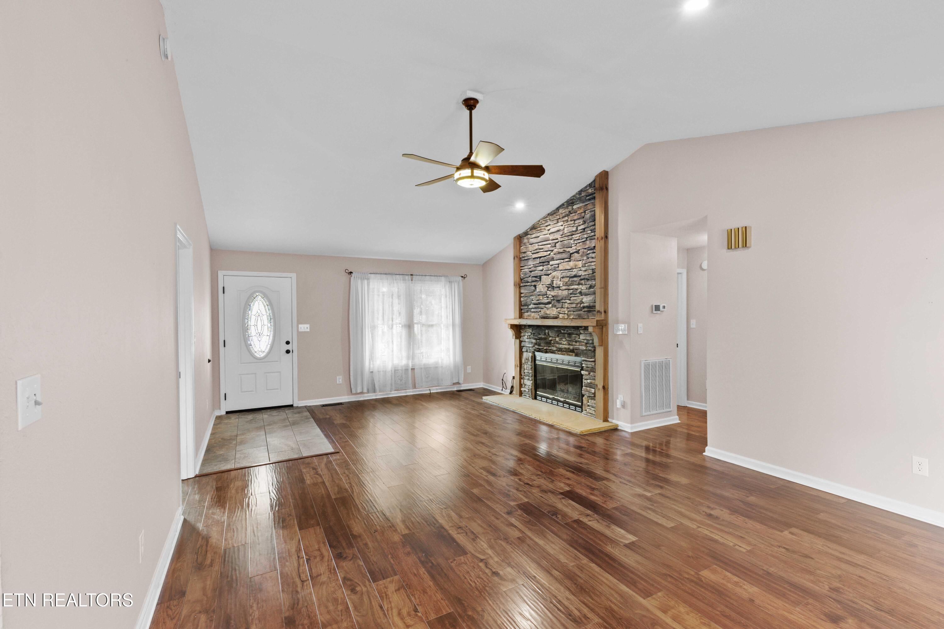 121 Yona Way, Loudon, TN - Fort Loudoun and Tellico Lake Real Estate - Image# 7