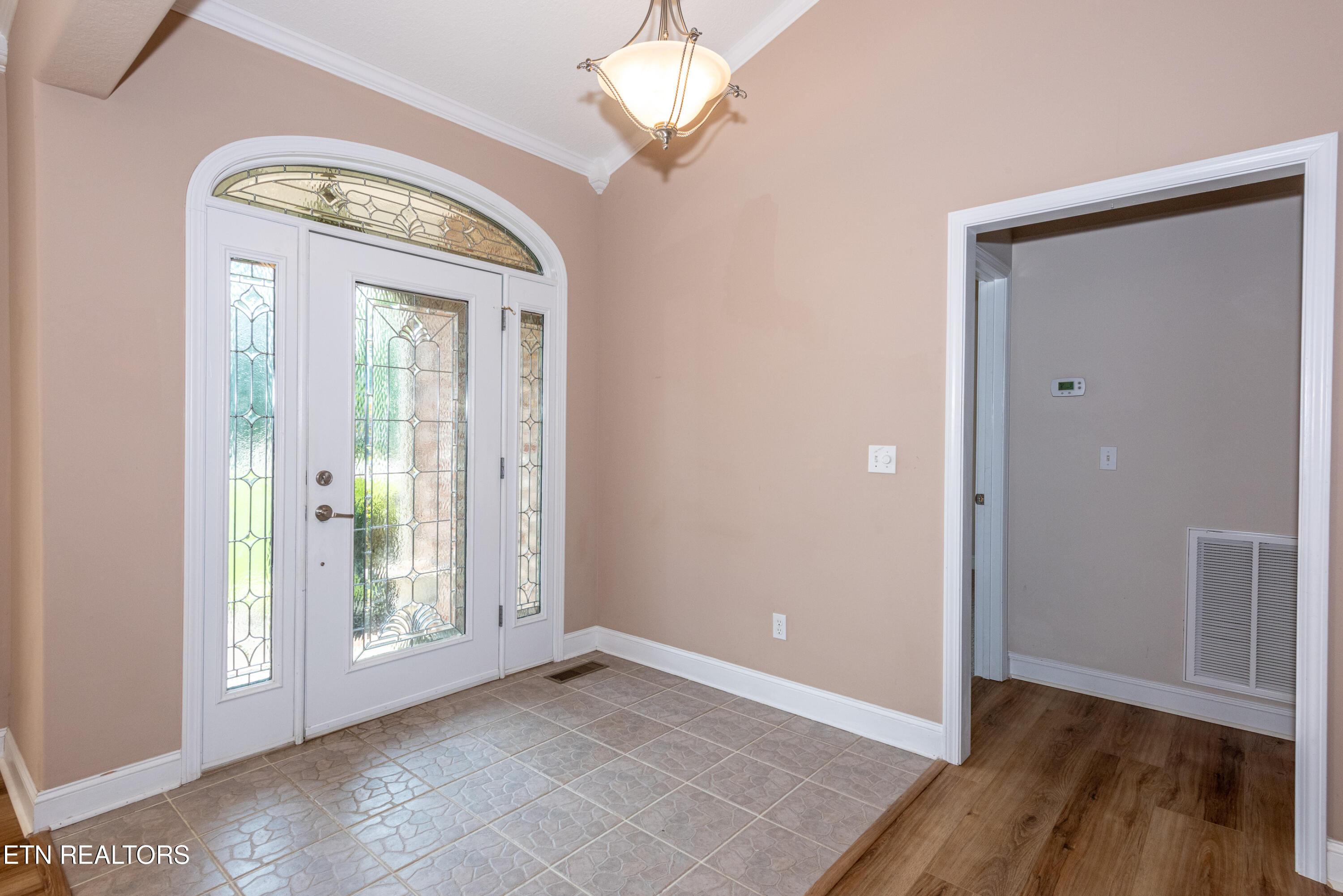 210 Oologila Place, Loudon, TN - Fort Loudoun and Tellico Lake Real Estate - Image# 3