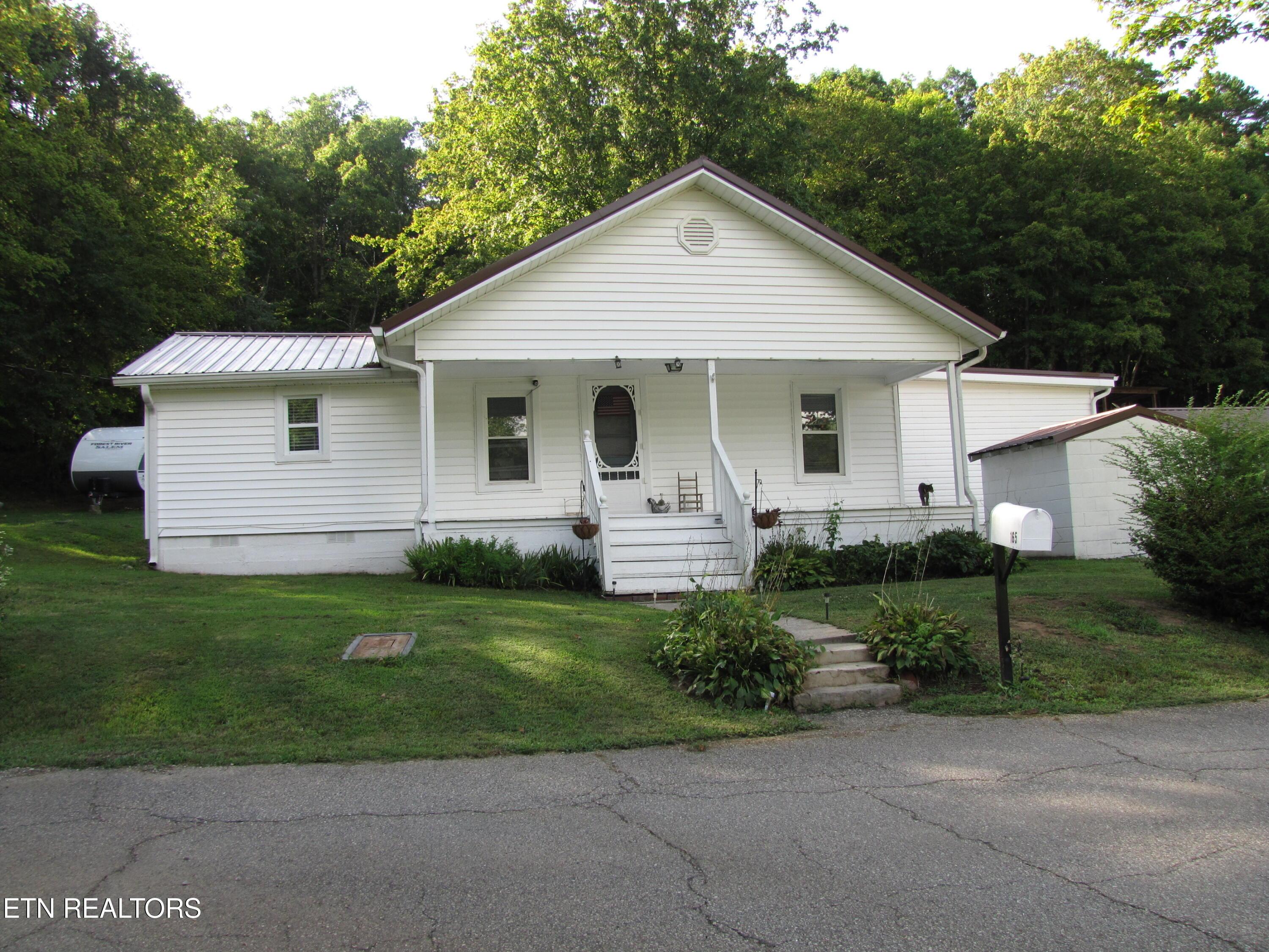 165 Tucker Lane, Lenoir City, TN - Fort Loudoun and Tellico Lake Real Estate - Image# 2