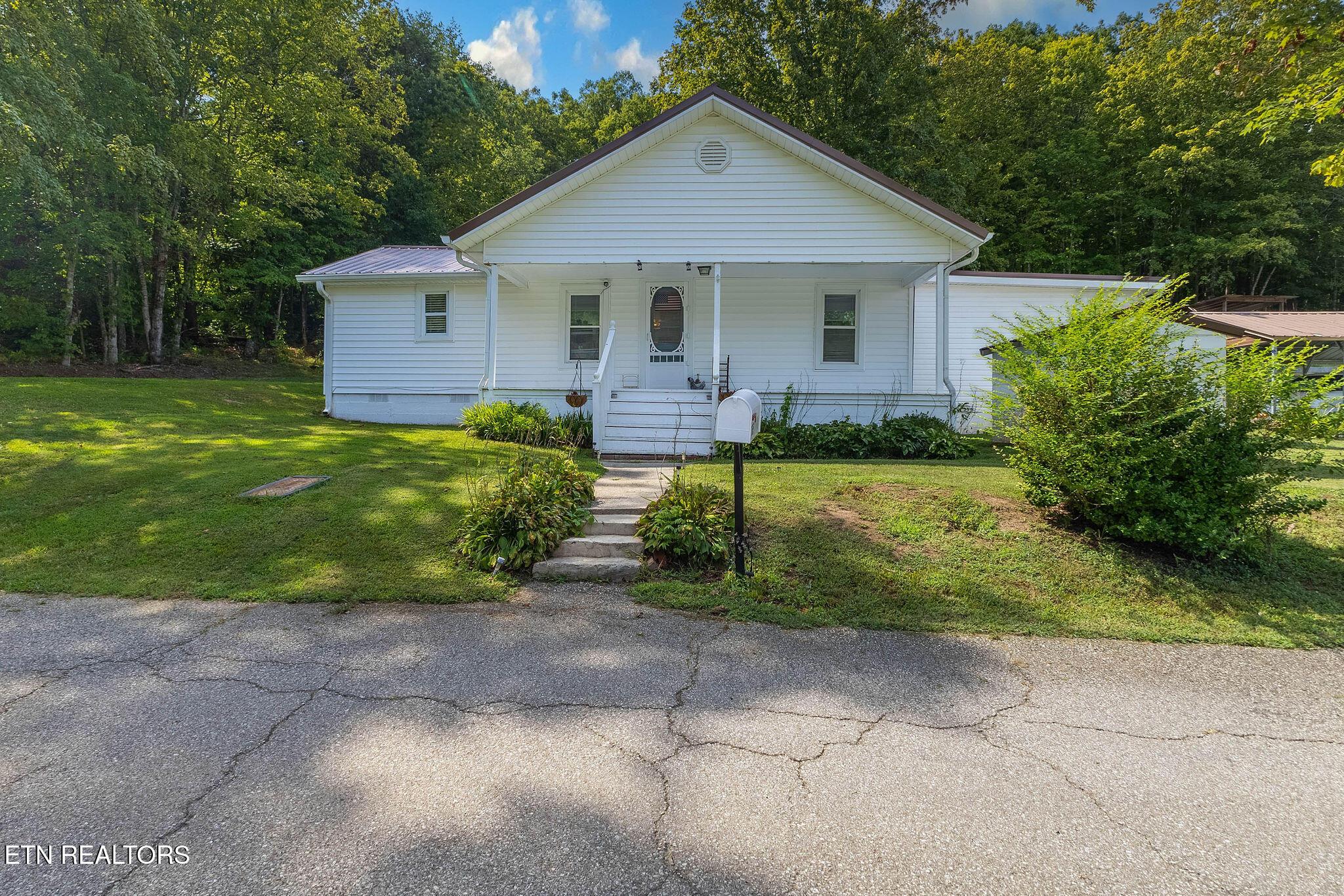 165 Tucker Lane, Lenoir City, TN - Fort Loudoun and Tellico Lake Real Estate - Image# 3