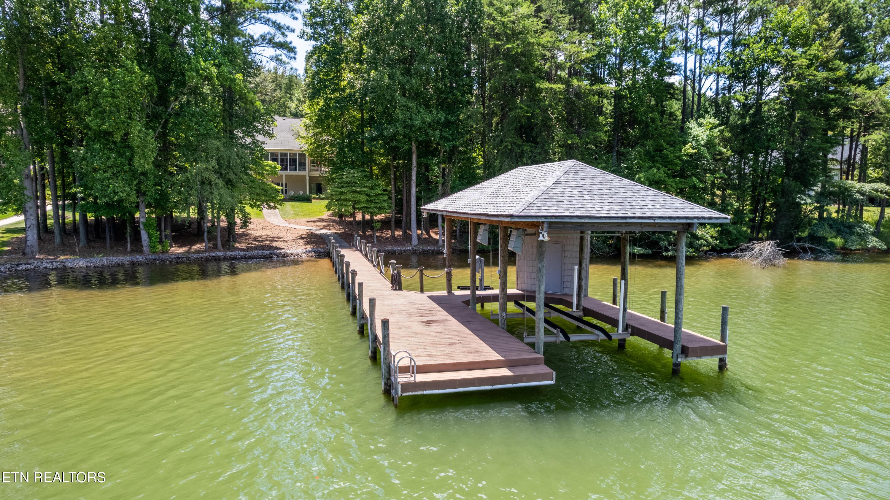 300 Marsh Hawk Drive, Vonore, TN - Fort Loudoun and Tellico Lake Real Estate - Image# 6