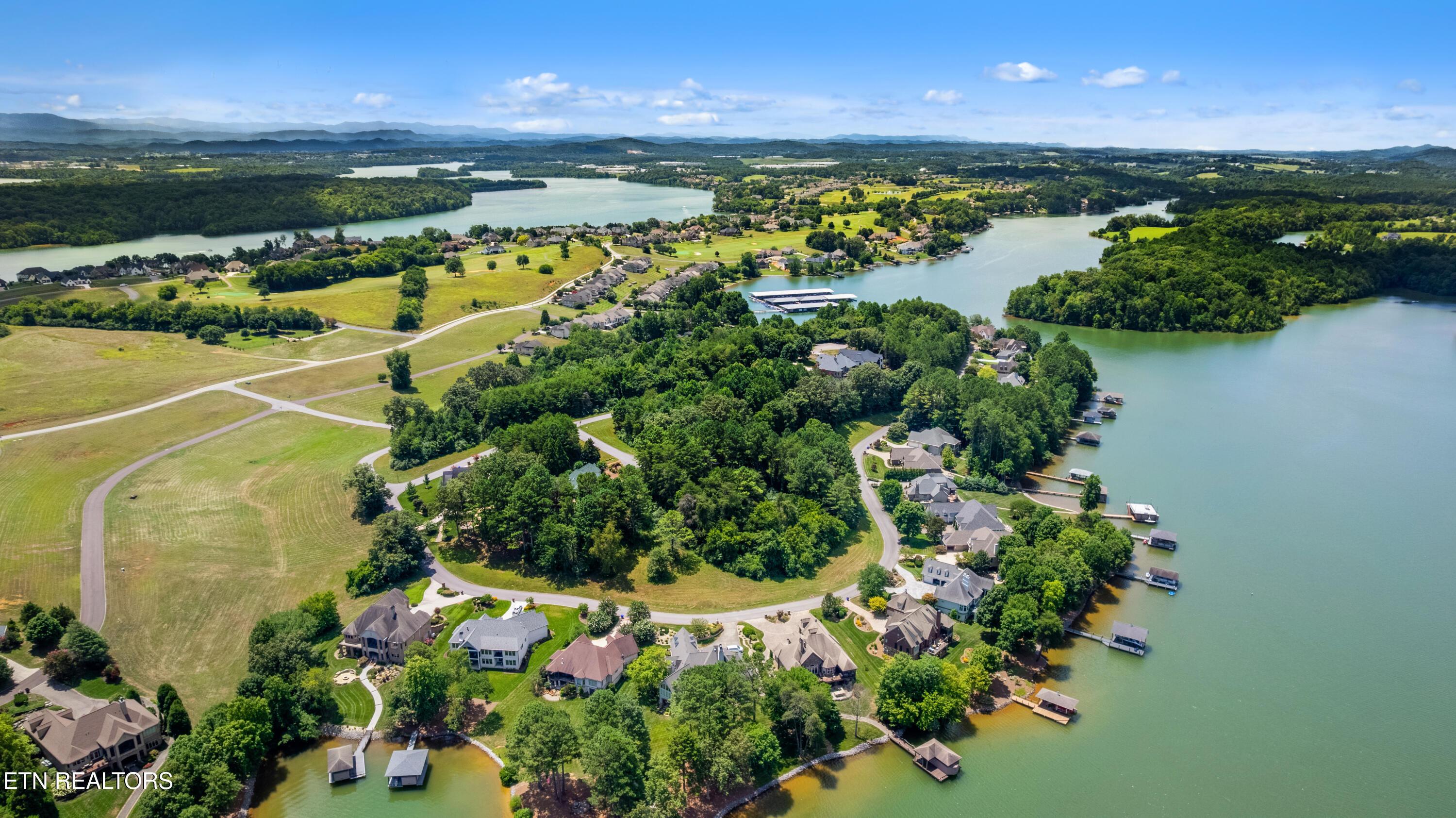 300 Marsh Hawk Drive, Vonore, TN - Fort Loudoun and Tellico Lake Real Estate - Image# 54
