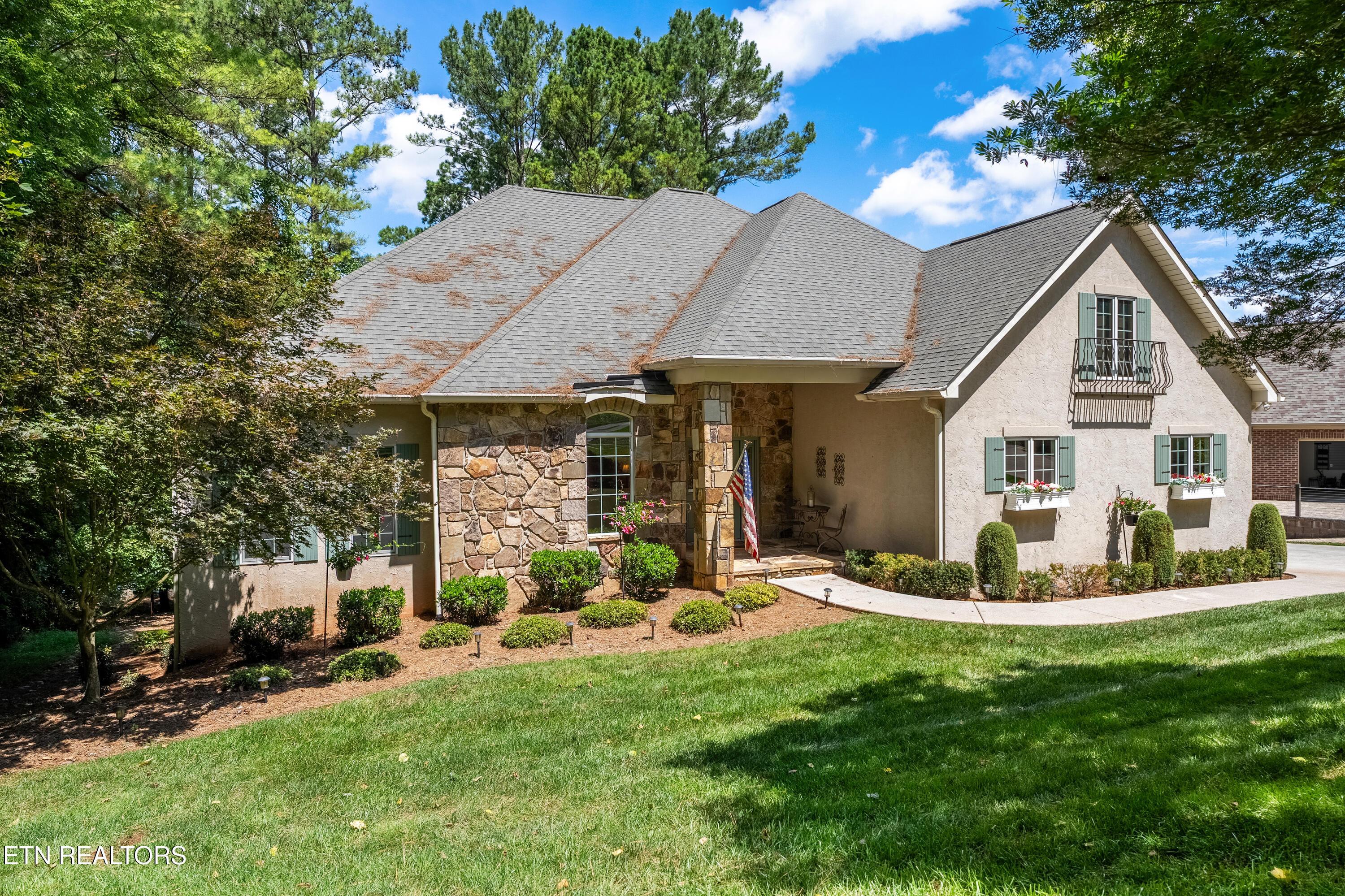 300 Marsh Hawk Drive, Vonore, TN - Fort Loudoun and Tellico Lake Real Estate - Image# 1