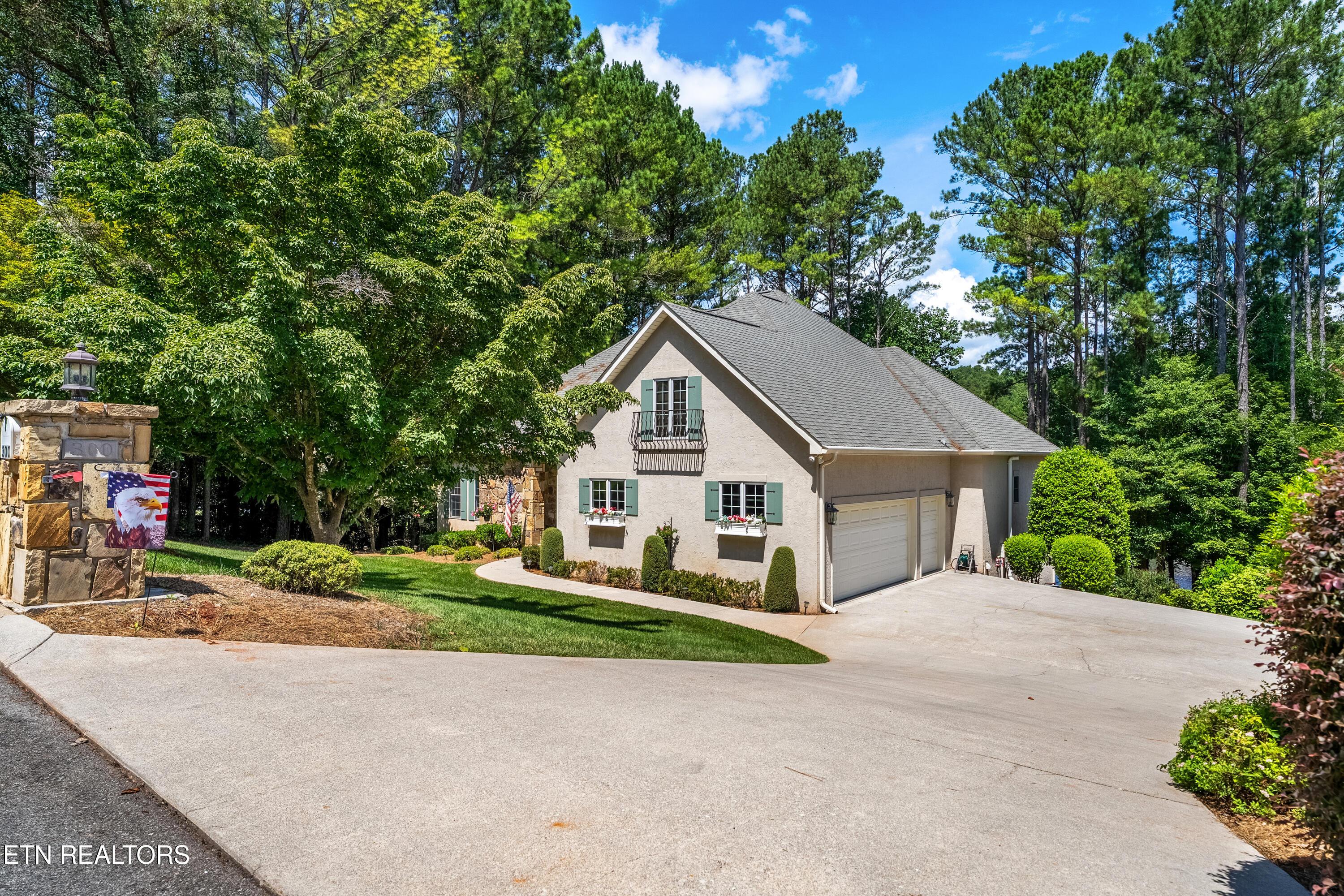 300 Marsh Hawk Drive, Vonore, TN - Fort Loudoun and Tellico Lake Real Estate - Image# 4