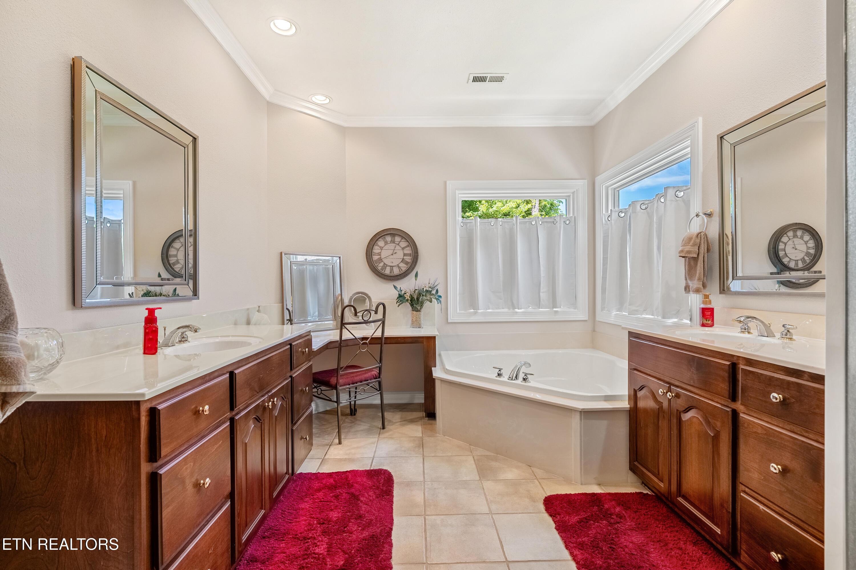 300 Marsh Hawk Drive, Vonore, TN - Fort Loudoun and Tellico Lake Real Estate - Image# 23