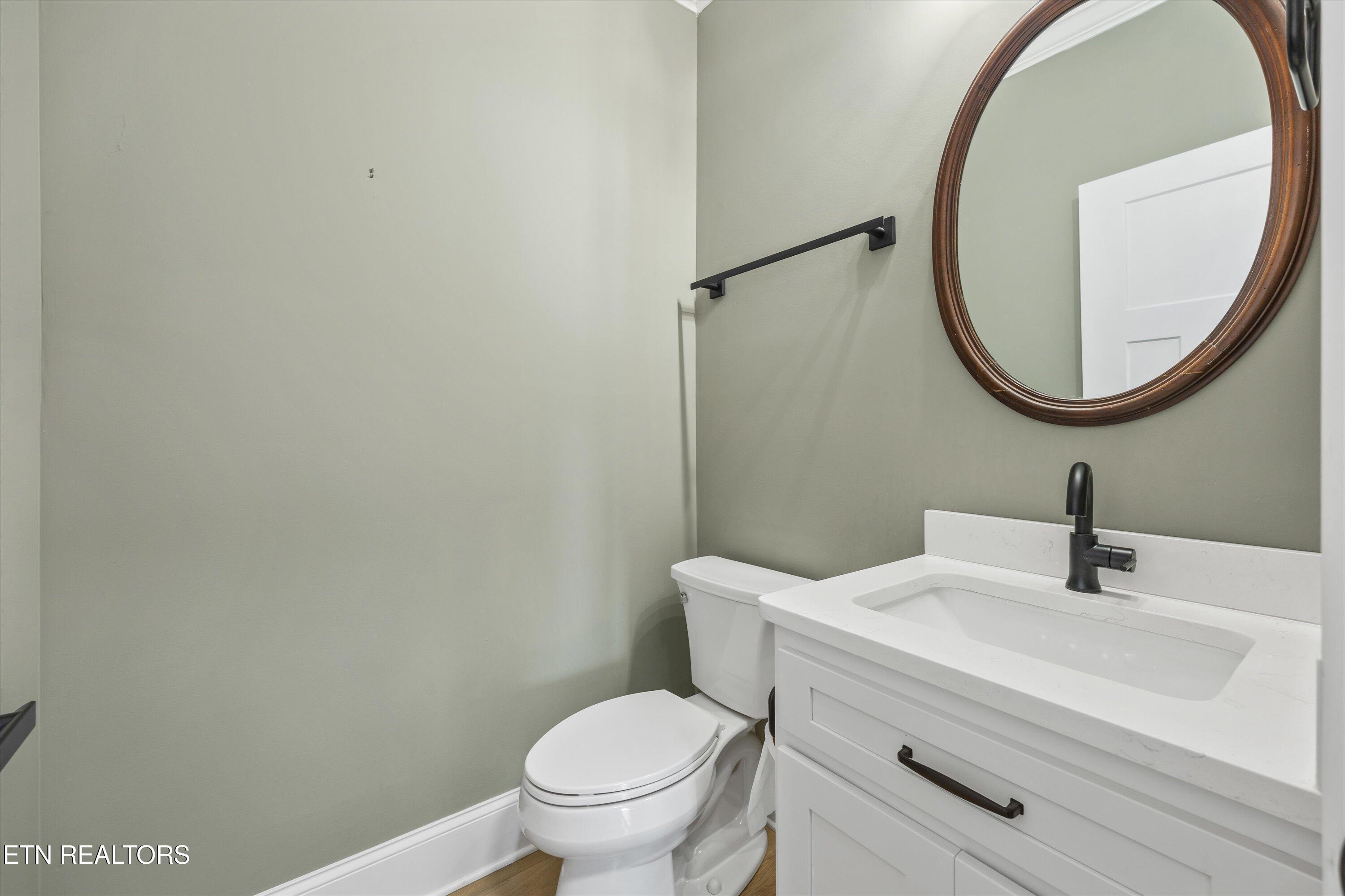 819 Cape Hatteras Light, Loudon, TN - Fort Loudoun and Tellico Lake Real Estate - Image# 32