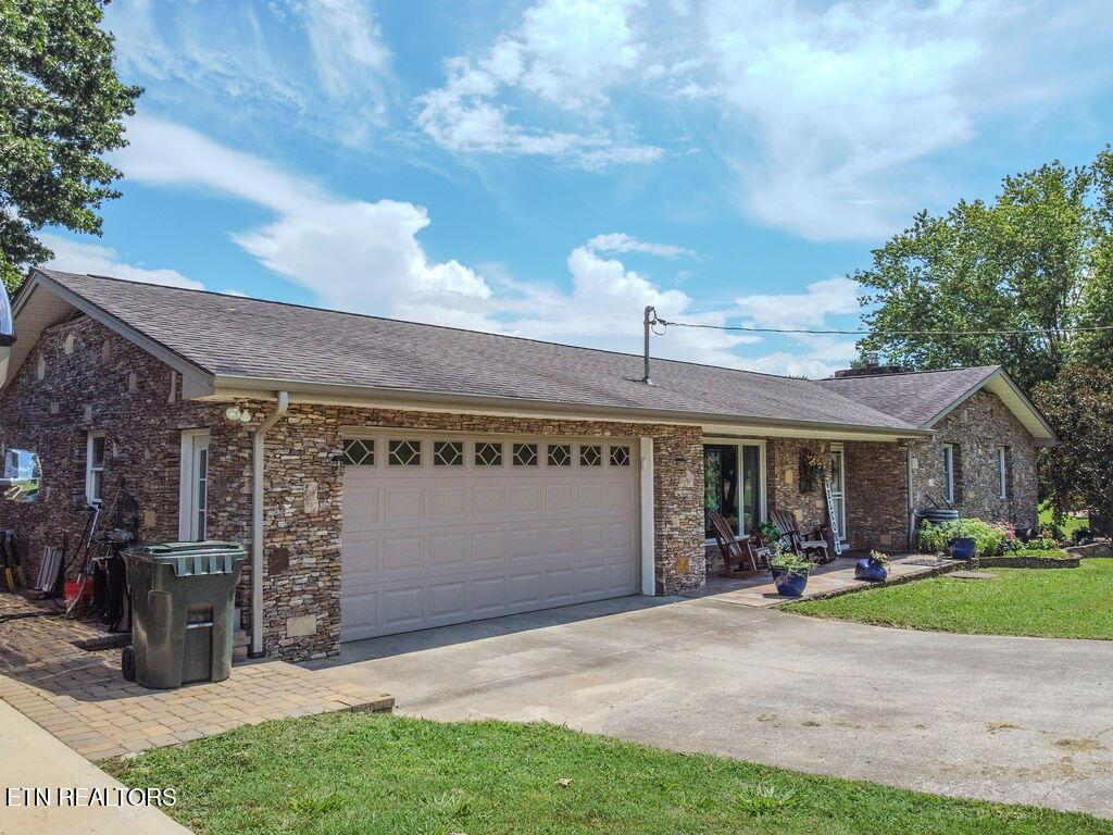 328 Lakeside Drive, Friendsville, TN - Fort Loudoun and Tellico Lake Real Estate - Image# 42
