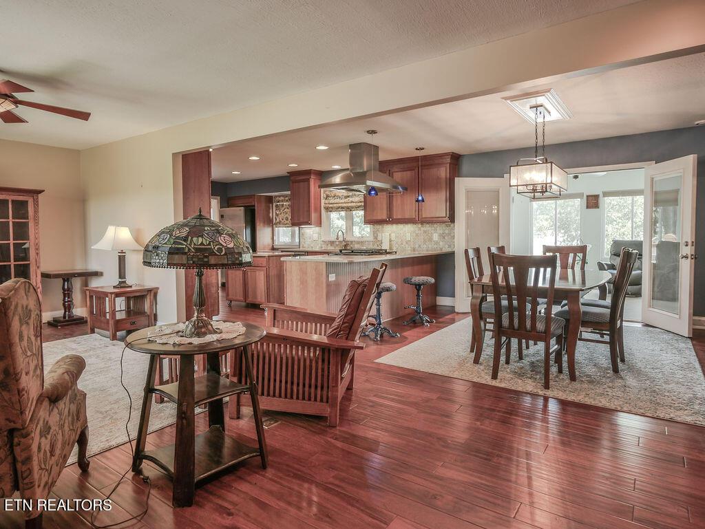 328 Lakeside Drive, Friendsville, TN - Fort Loudoun and Tellico Lake Real Estate - Image# 15