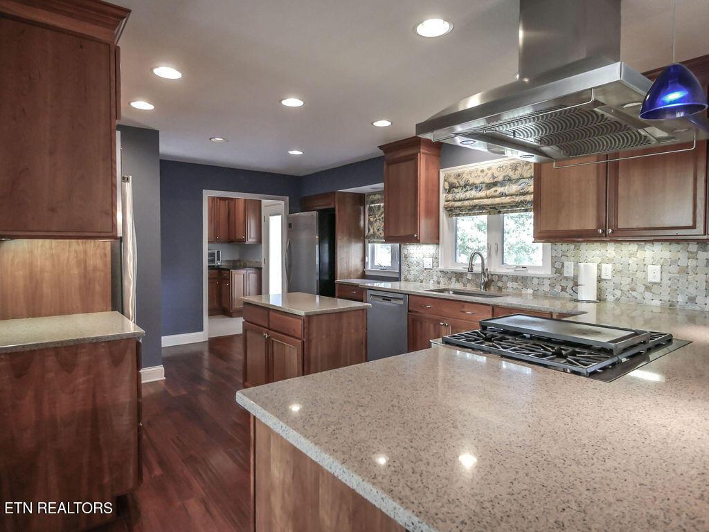 328 Lakeside Drive, Friendsville, TN - Fort Loudoun and Tellico Lake Real Estate - Image# 6