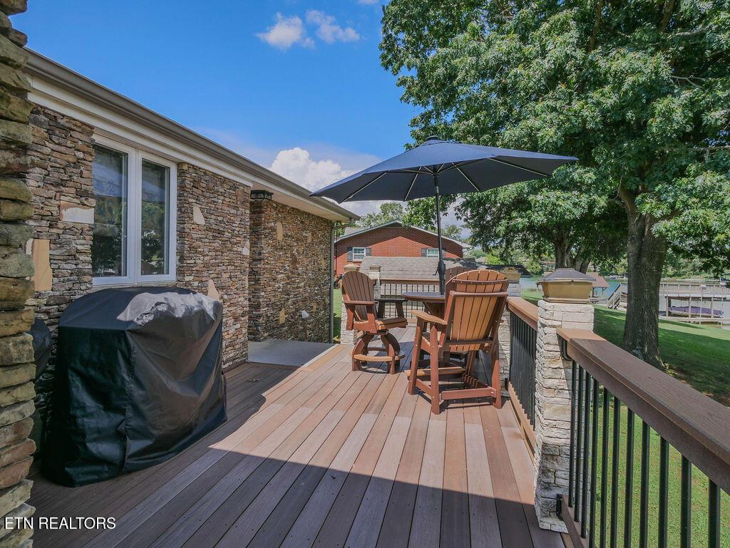 328 Lakeside Drive, Friendsville, TN - Fort Loudoun and Tellico Lake Real Estate - Image# 41
