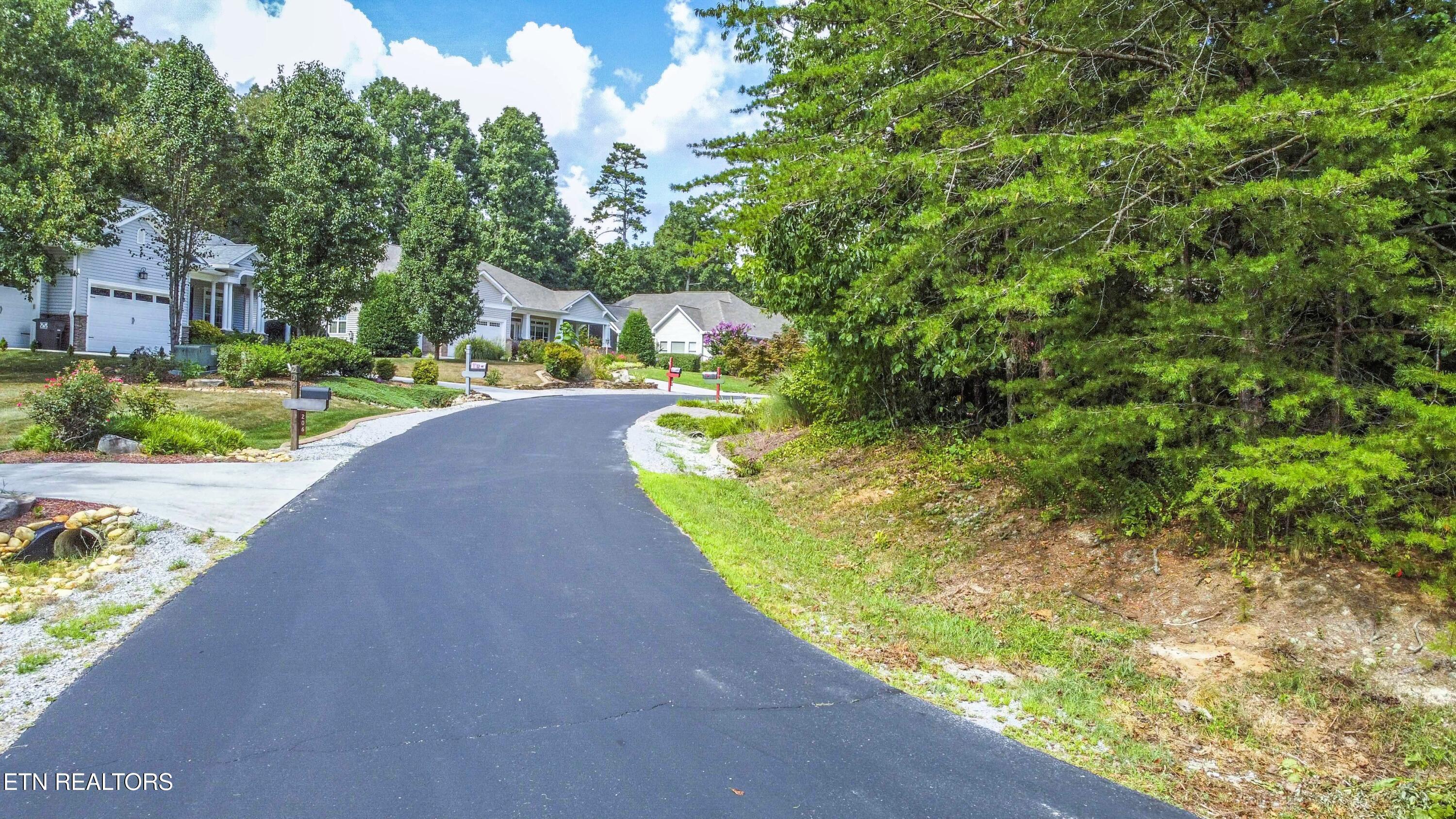 205 Seminole View, Loudon, TN - Fort Loudoun and Tellico Lake Real Estate - Image# 13