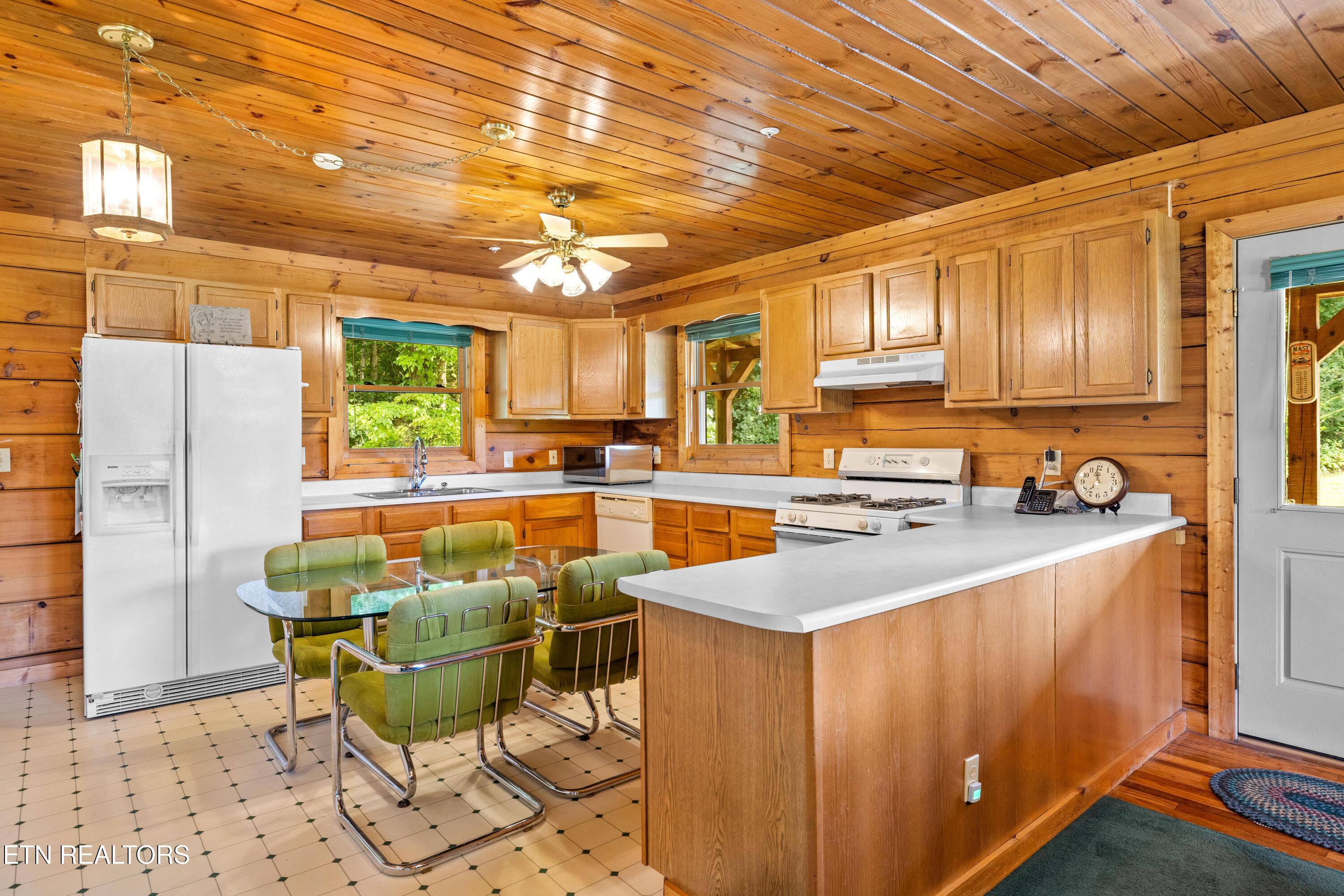 312 Parkbrook Court, Friendsville, TN - Fort Loudoun and Tellico Lake Real Estate - Image# 24