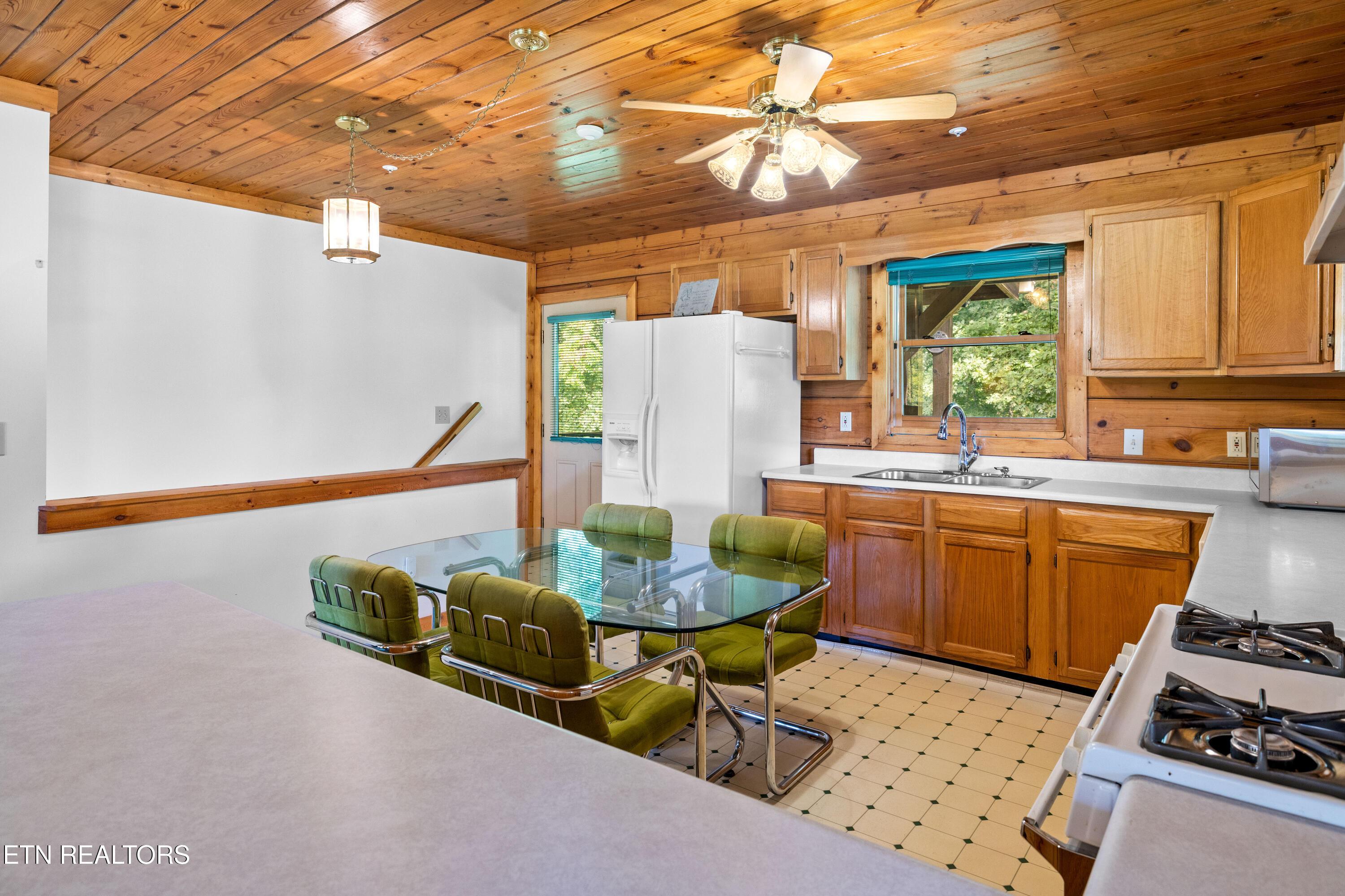 312 Parkbrook Court, Friendsville, TN - Fort Loudoun and Tellico Lake Real Estate - Image# 25
