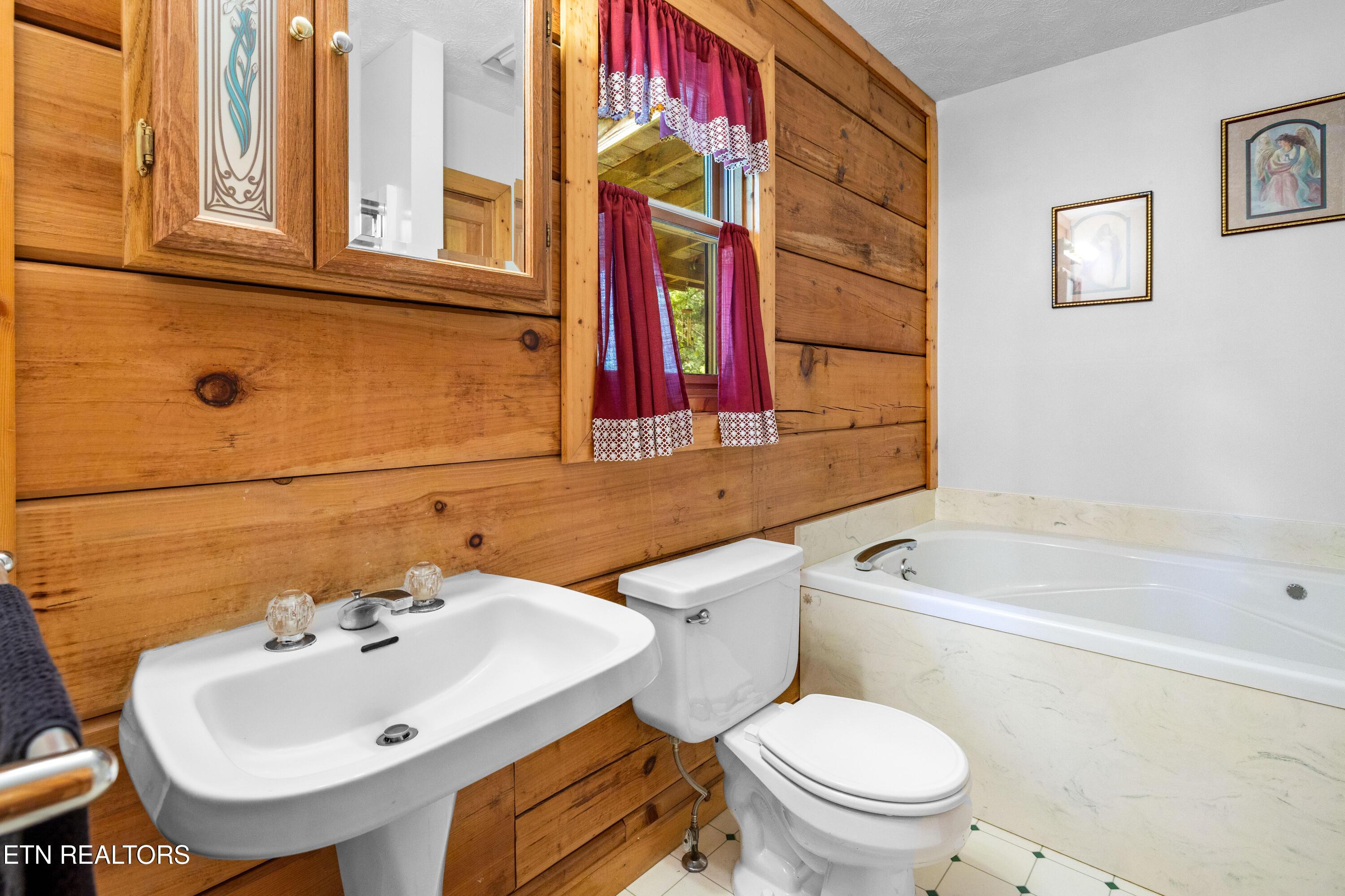312 Parkbrook Court, Friendsville, TN - Fort Loudoun and Tellico Lake Real Estate - Image# 30