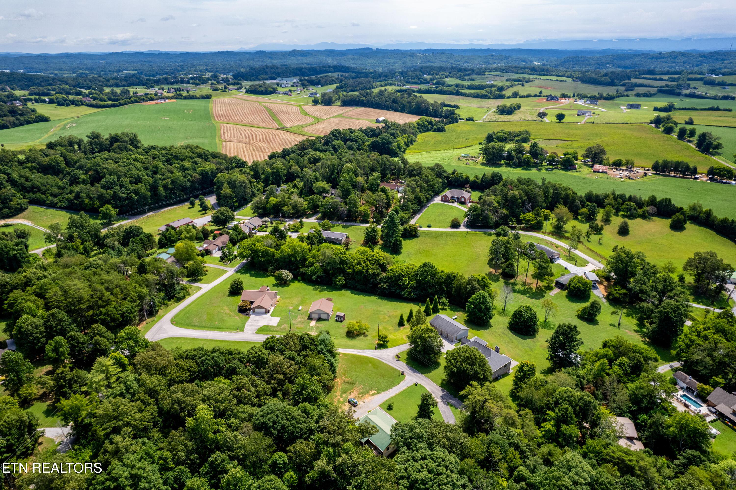 312 Parkbrook Court, Friendsville, TN - Fort Loudoun and Tellico Lake Real Estate - Image# 54