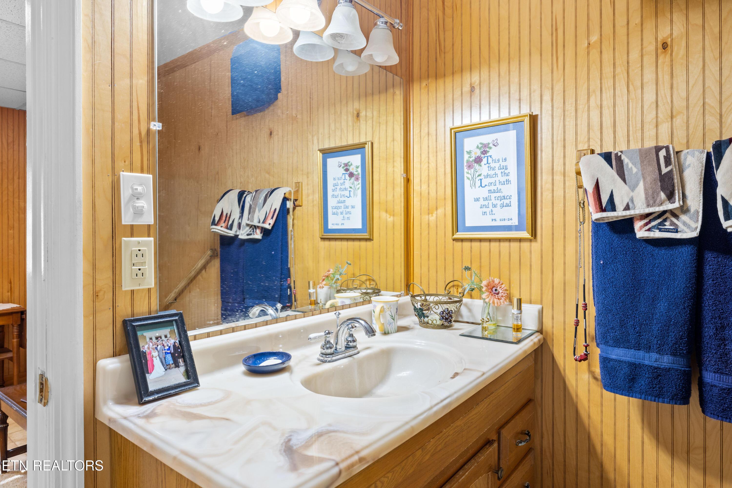 222 Cedar Pointe Lane, Maryville, TN - Fort Loudoun and Tellico Lake Real Estate - Image# 13