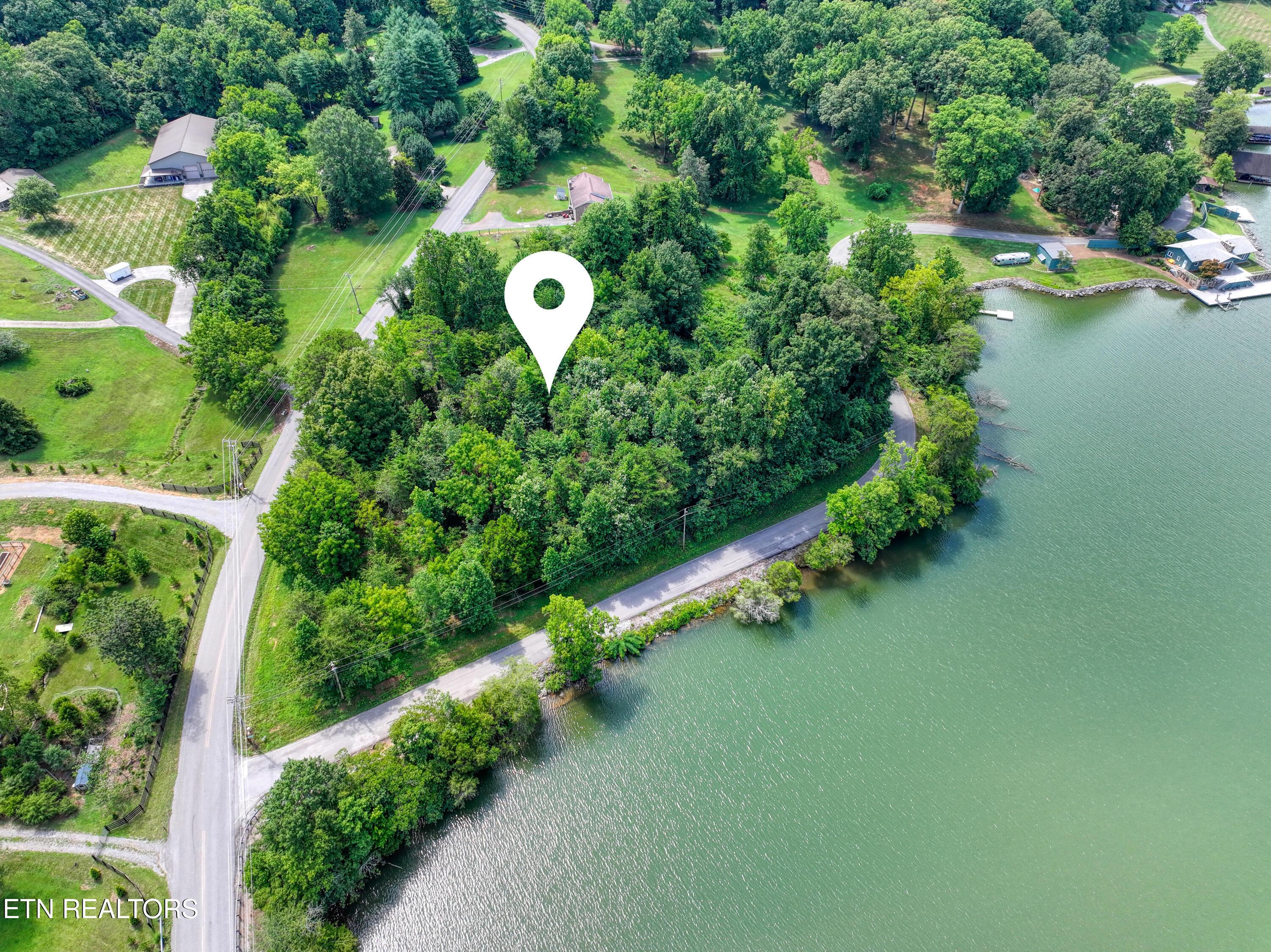 5980 Lakeside Drive, Lenoir City, TN - Fort Loudoun and Tellico Lake Real Estate - Image# 8