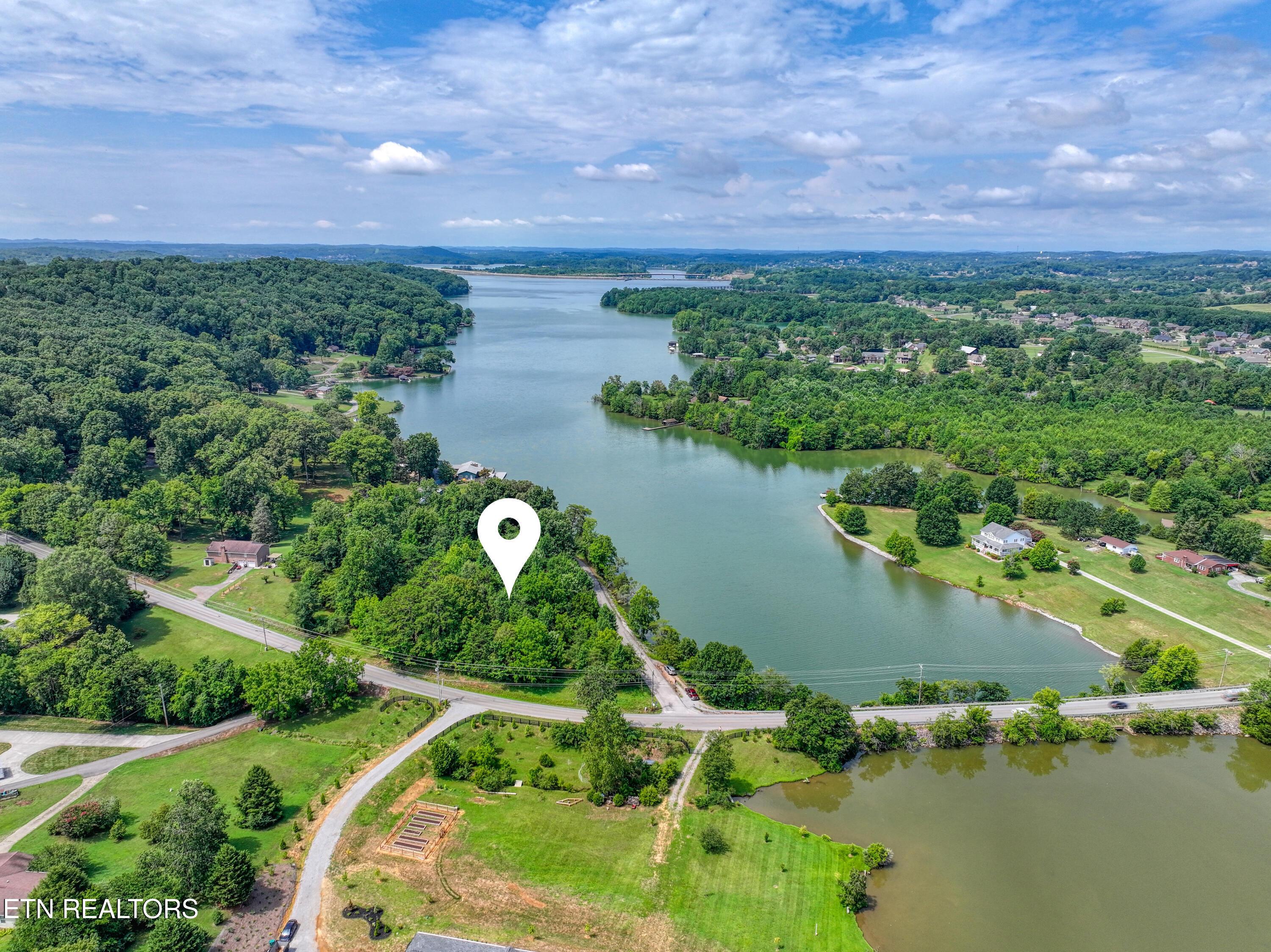 5980 Lakeside Drive, Lenoir City, TN - Fort Loudoun and Tellico Lake Real Estate - Image# 12