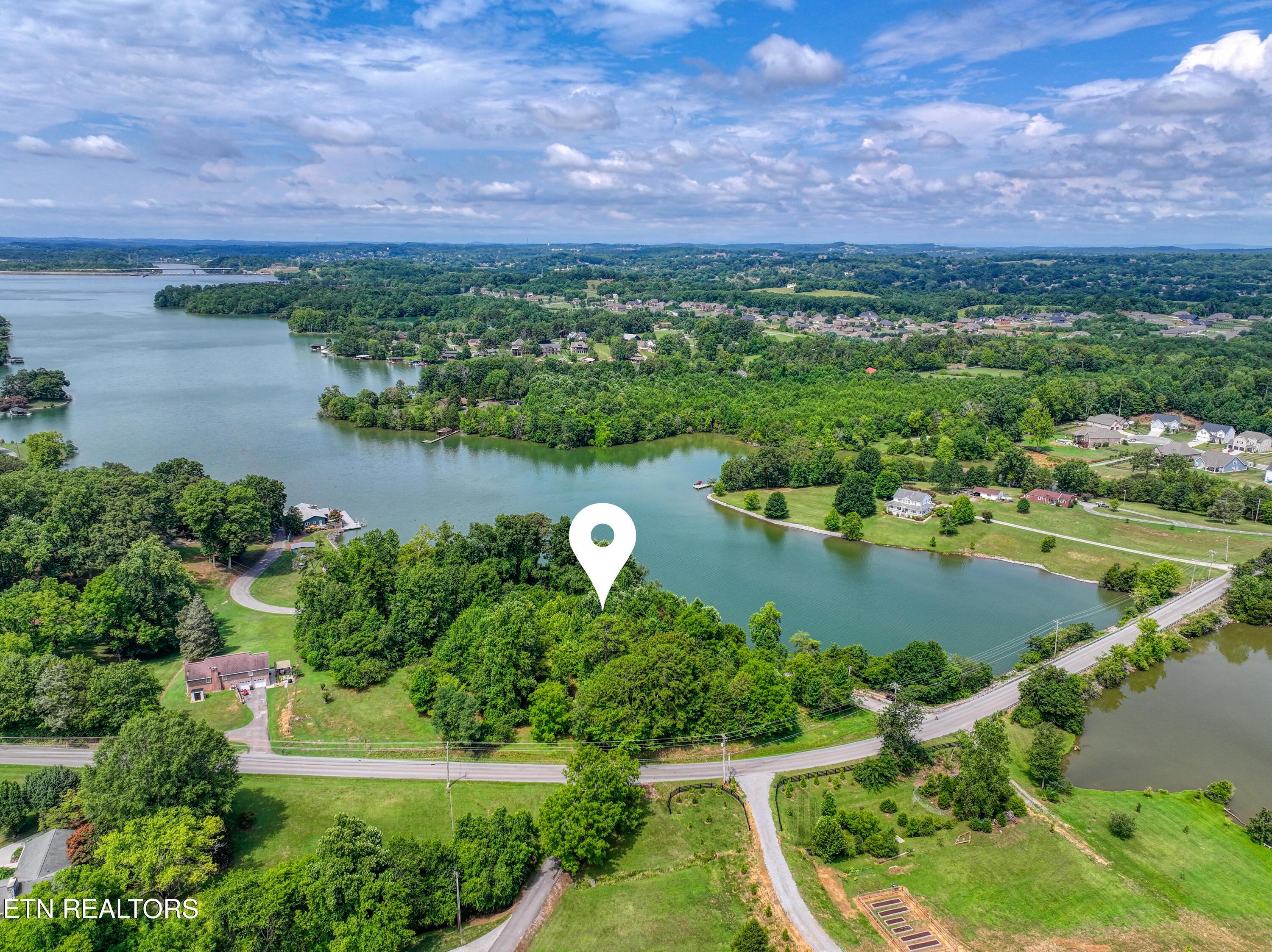 5980 Lakeside Drive, Lenoir City, TN - Fort Loudoun and Tellico Lake Real Estate - Image# 13