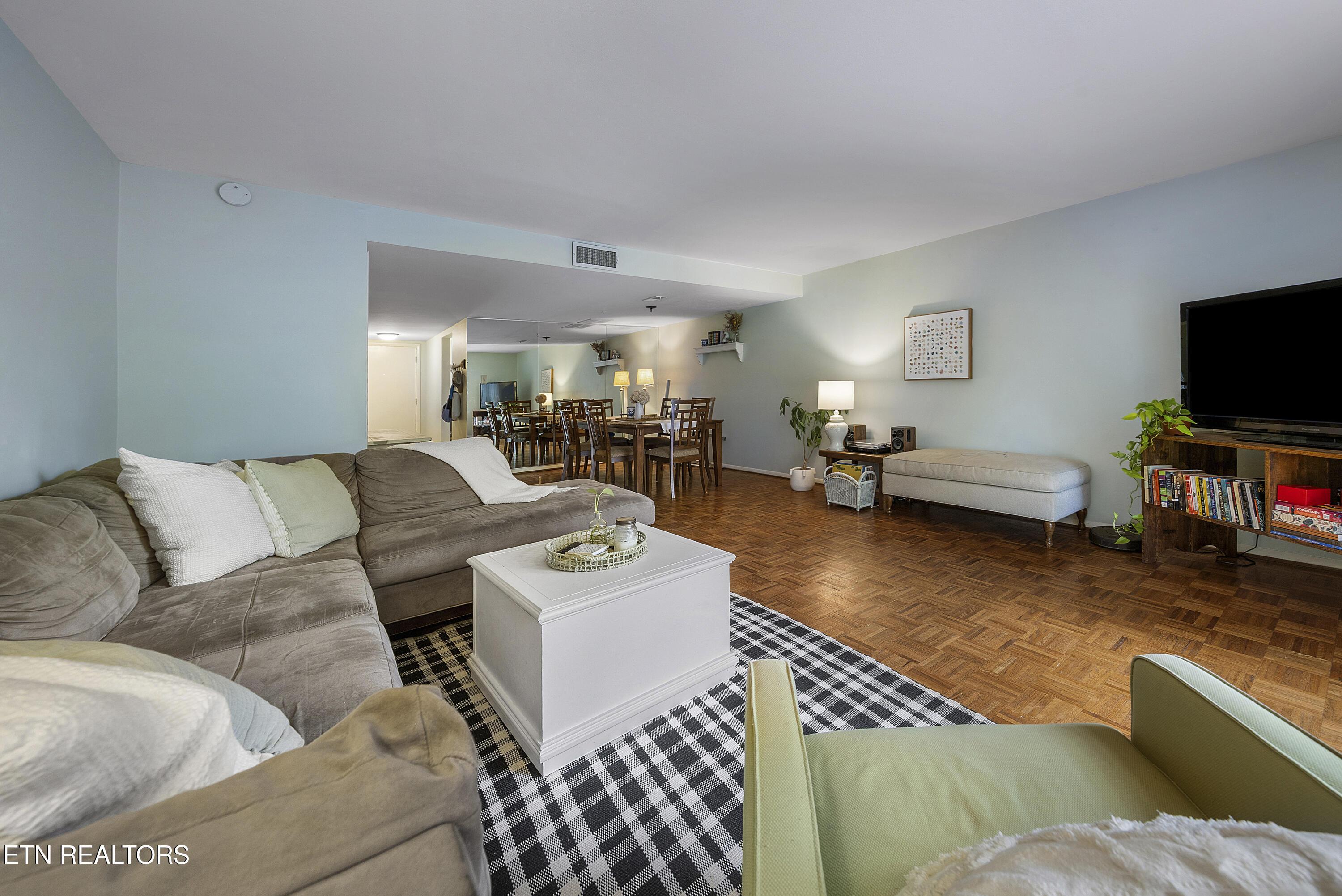 3636 Taliluna Ave, Knoxville, TN - Fort Loudoun and Tellico Lake Real Estate - Image# 6