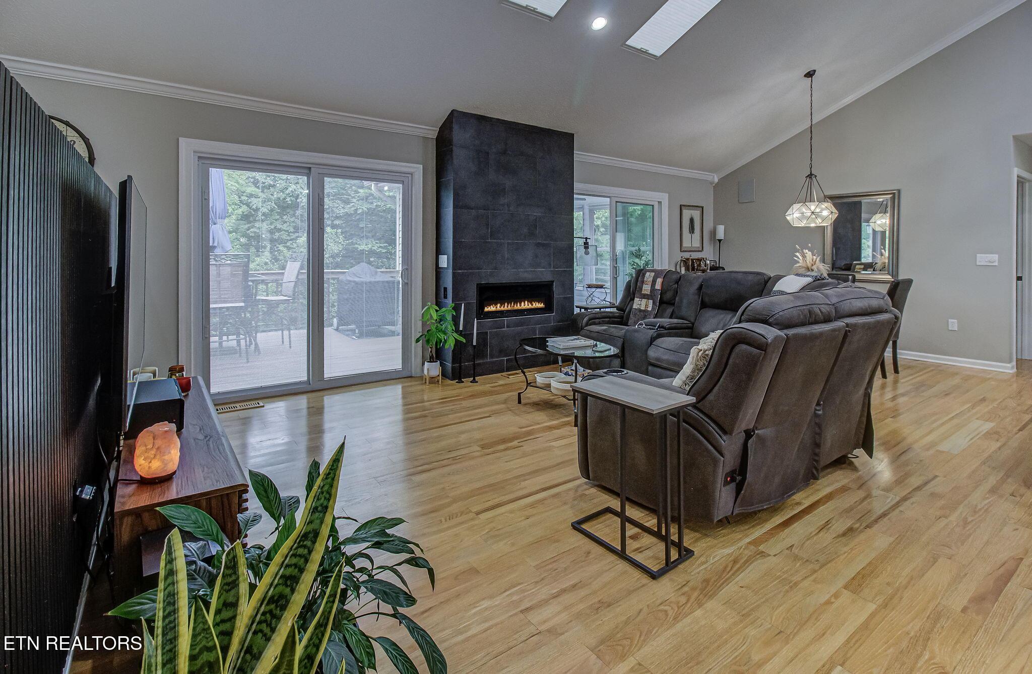 302 Tanasi Point, Loudon, TN - Fort Loudoun and Tellico Lake Real Estate - Image# 6