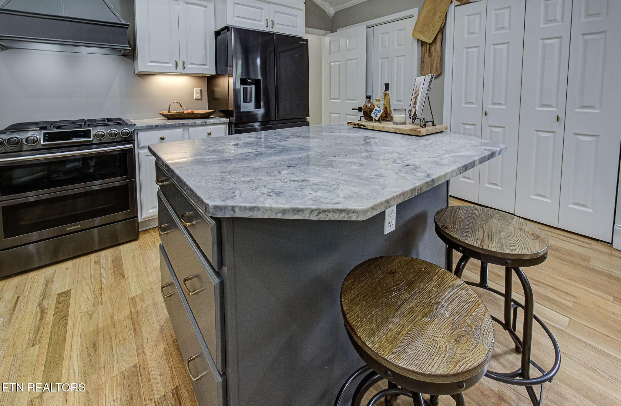 302 Tanasi Point, Loudon, TN - Fort Loudoun and Tellico Lake Real Estate - Image# 11