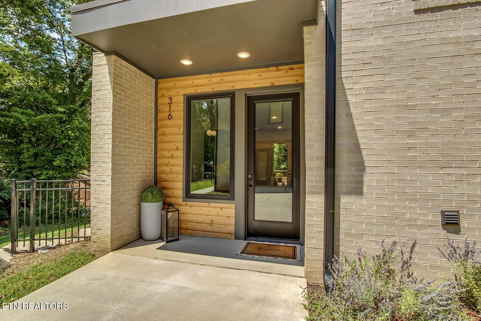 316 W Blount Ave, Knoxville, TN - Fort Loudoun and Tellico Lake Real Estate - Image# 2